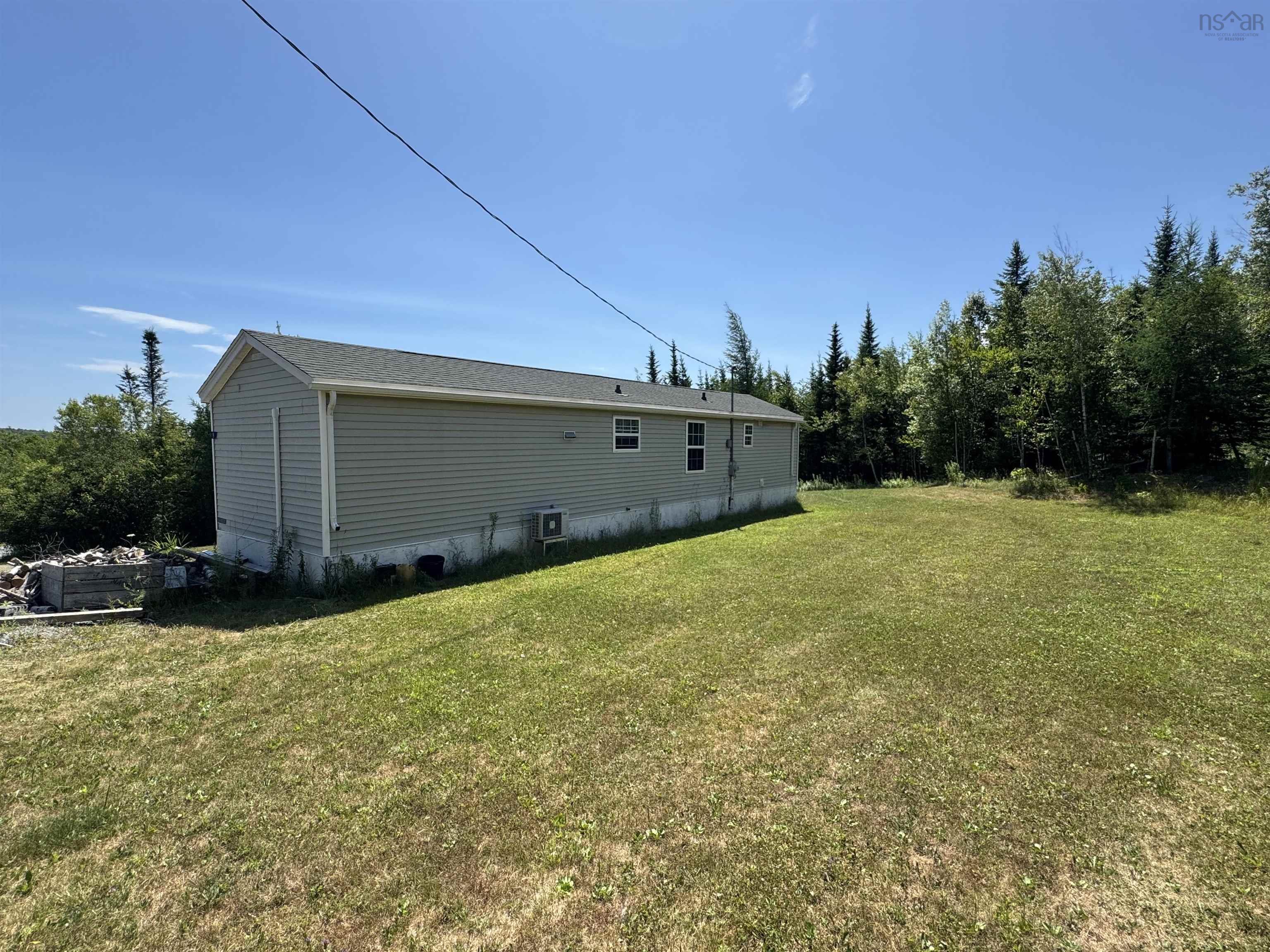 $329,900.00: 705 Lake Egmont, Lake Egmont