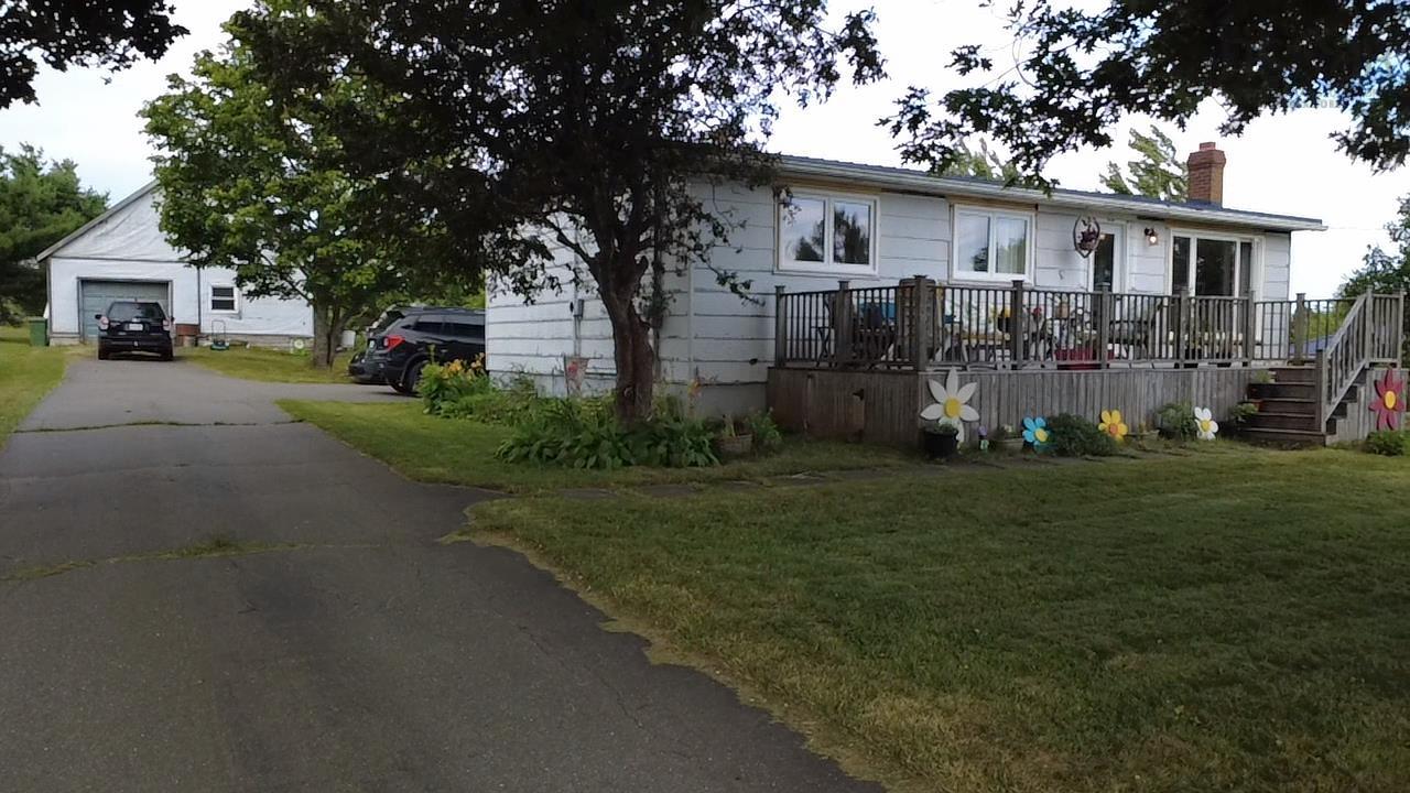 $339,900.00: 256 Scotch Hill Road, Lyons Brook