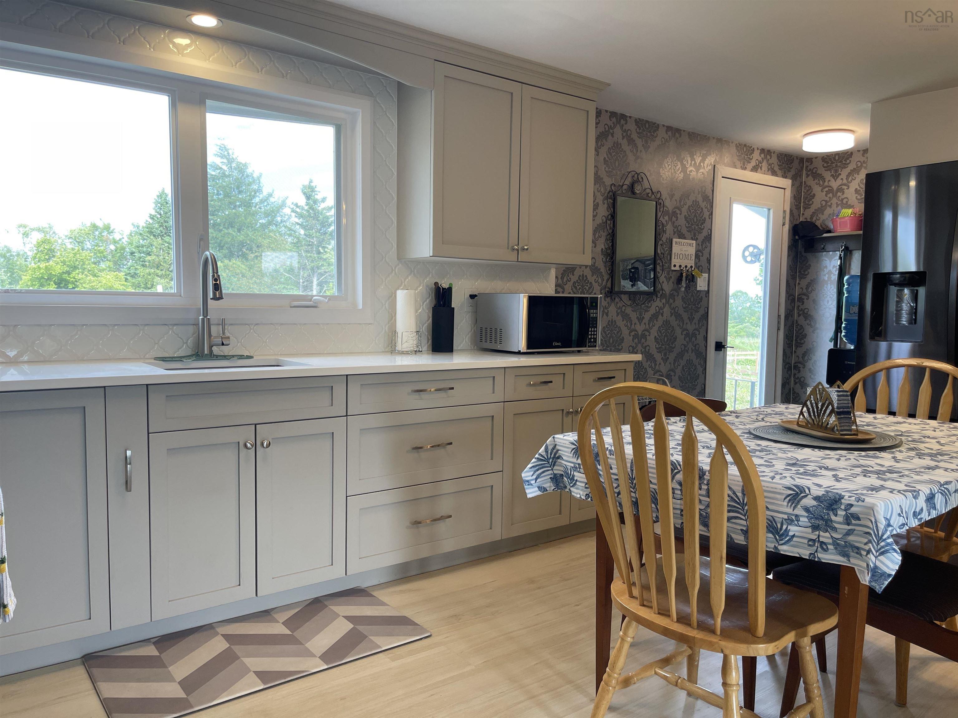 $339,900.00: 256 Scotch Hill Road, Lyons Brook