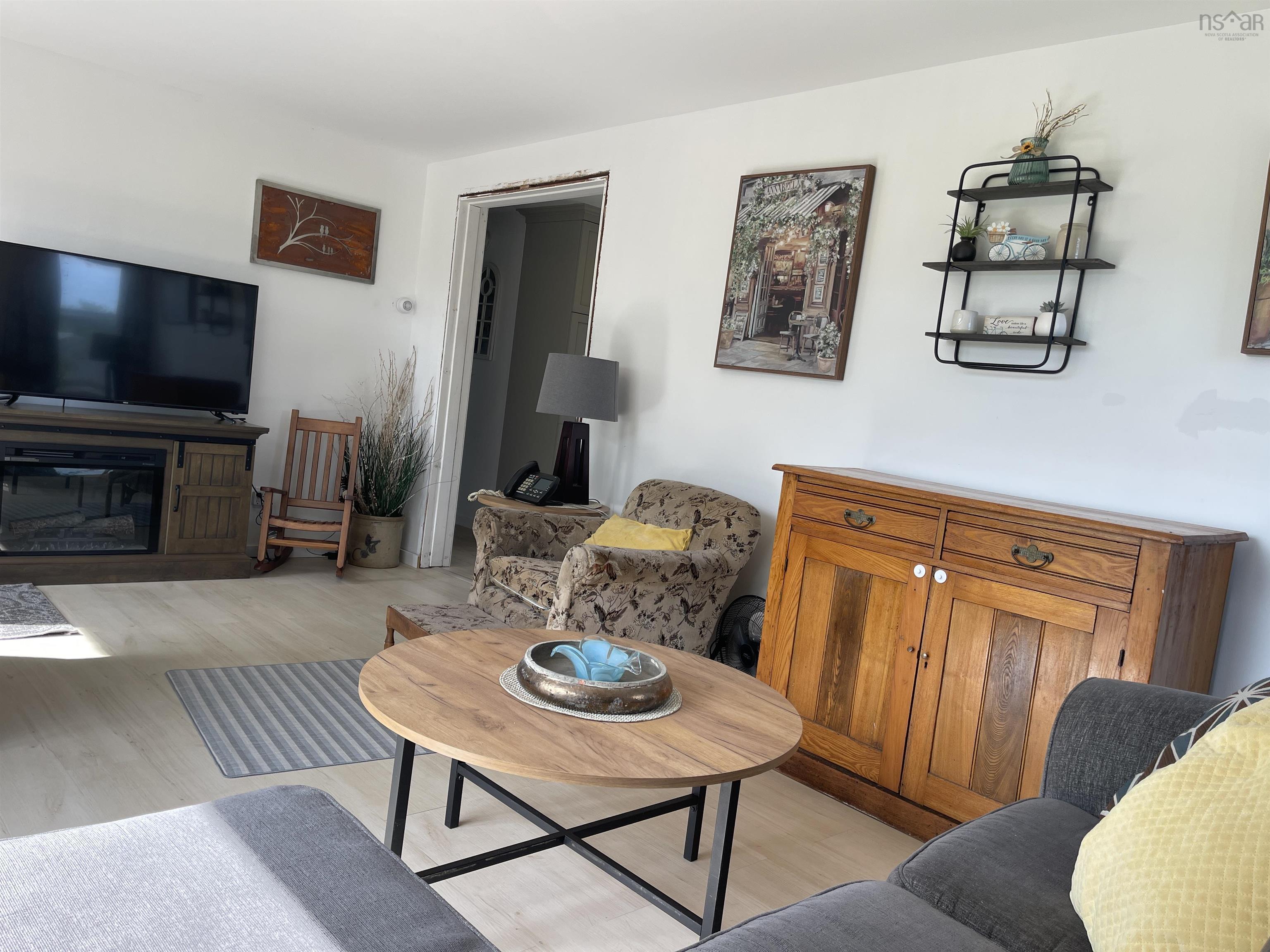 $339,900.00: 256 Scotch Hill Road, Lyons Brook