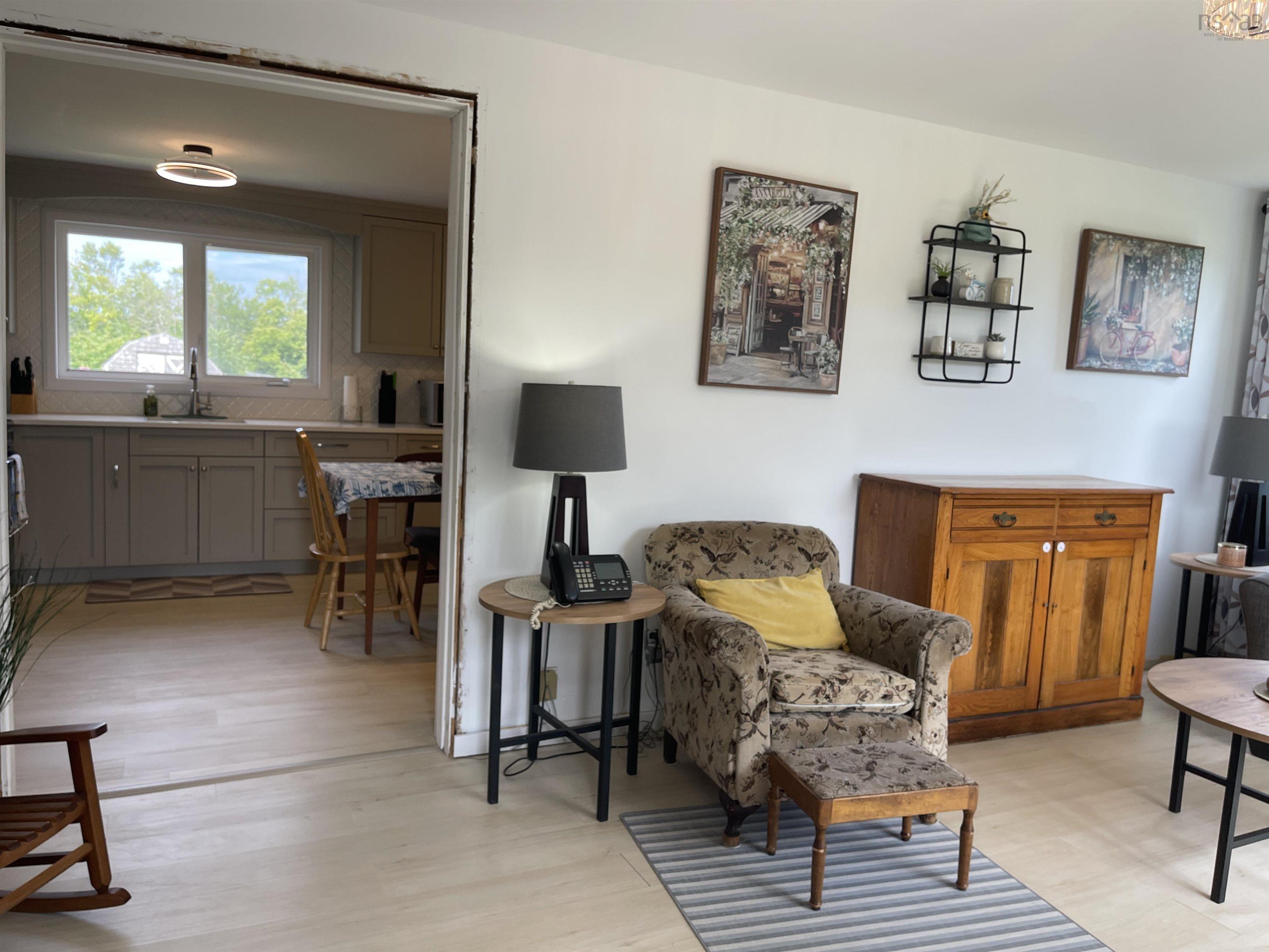 $339,900.00: 256 Scotch Hill Road, Lyons Brook