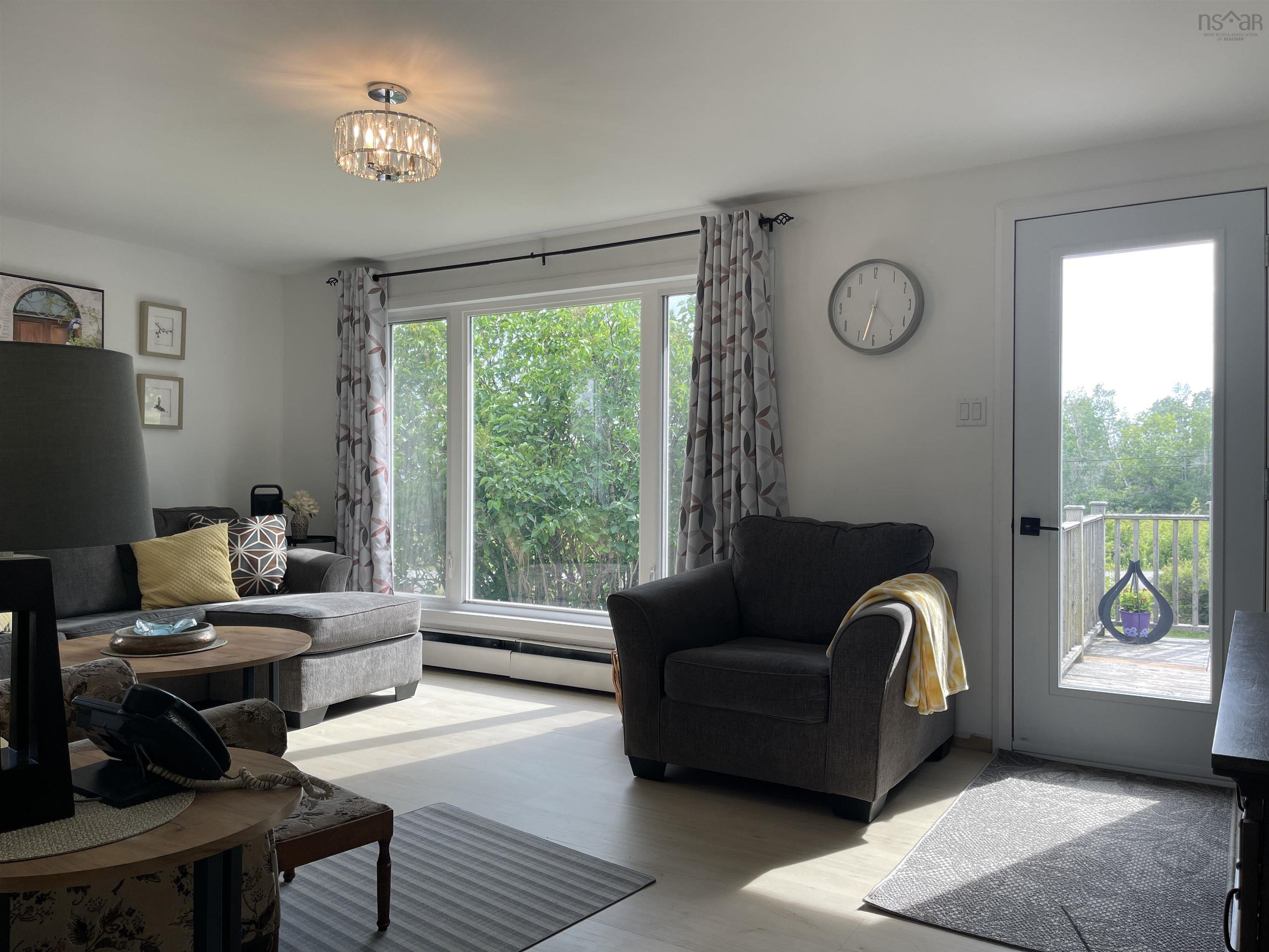 $339,900.00: 256 Scotch Hill Road, Lyons Brook