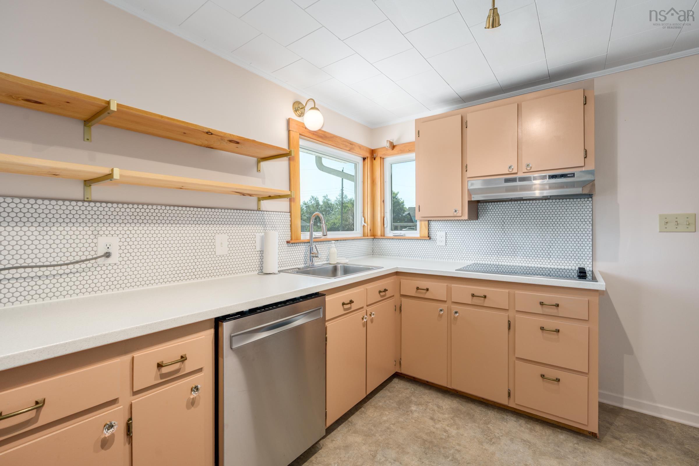 $325,000.00: 35 Hector Street, Port Maitland