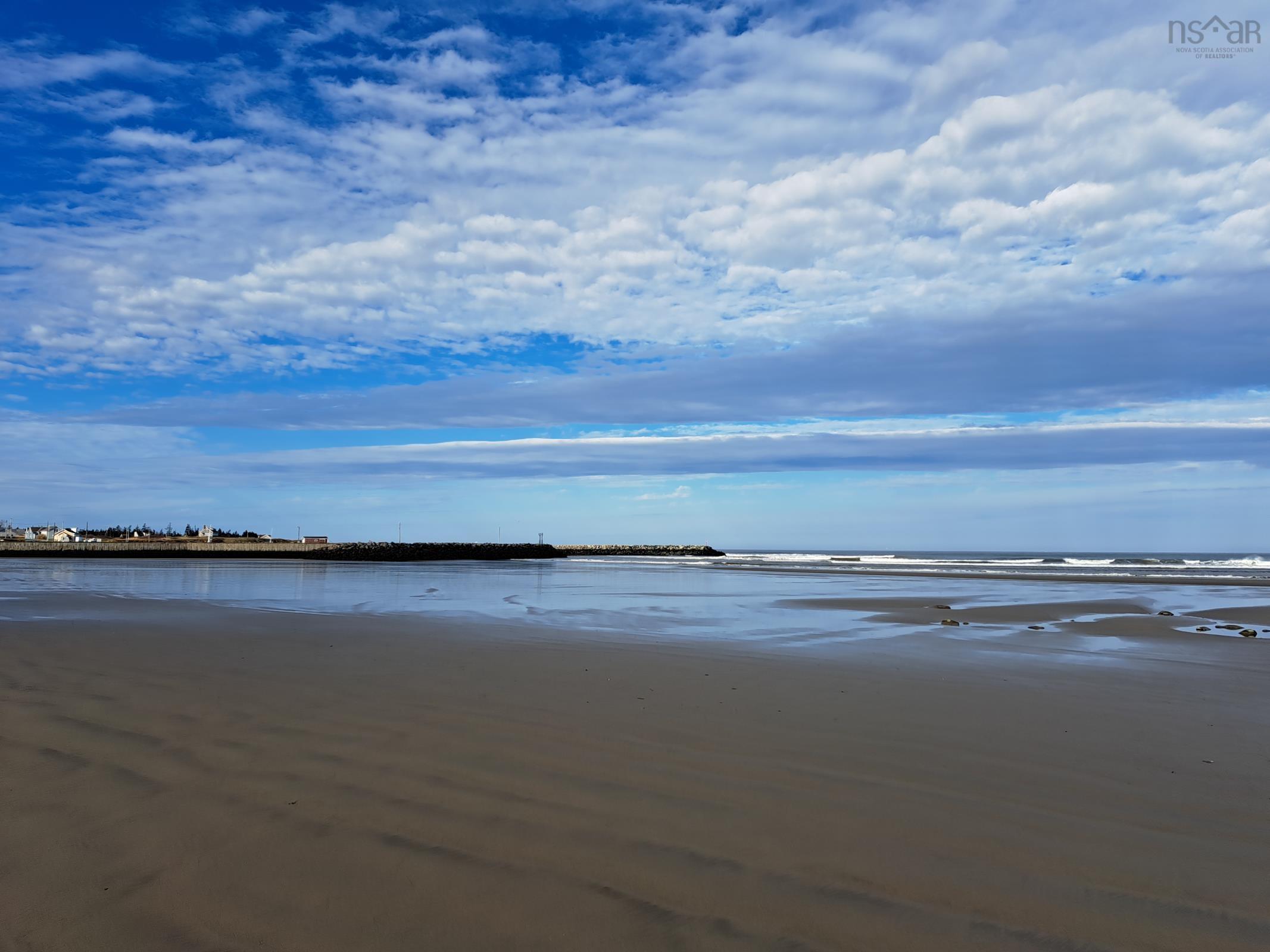 $325,000.00: 35 Hector Street, Port Maitland