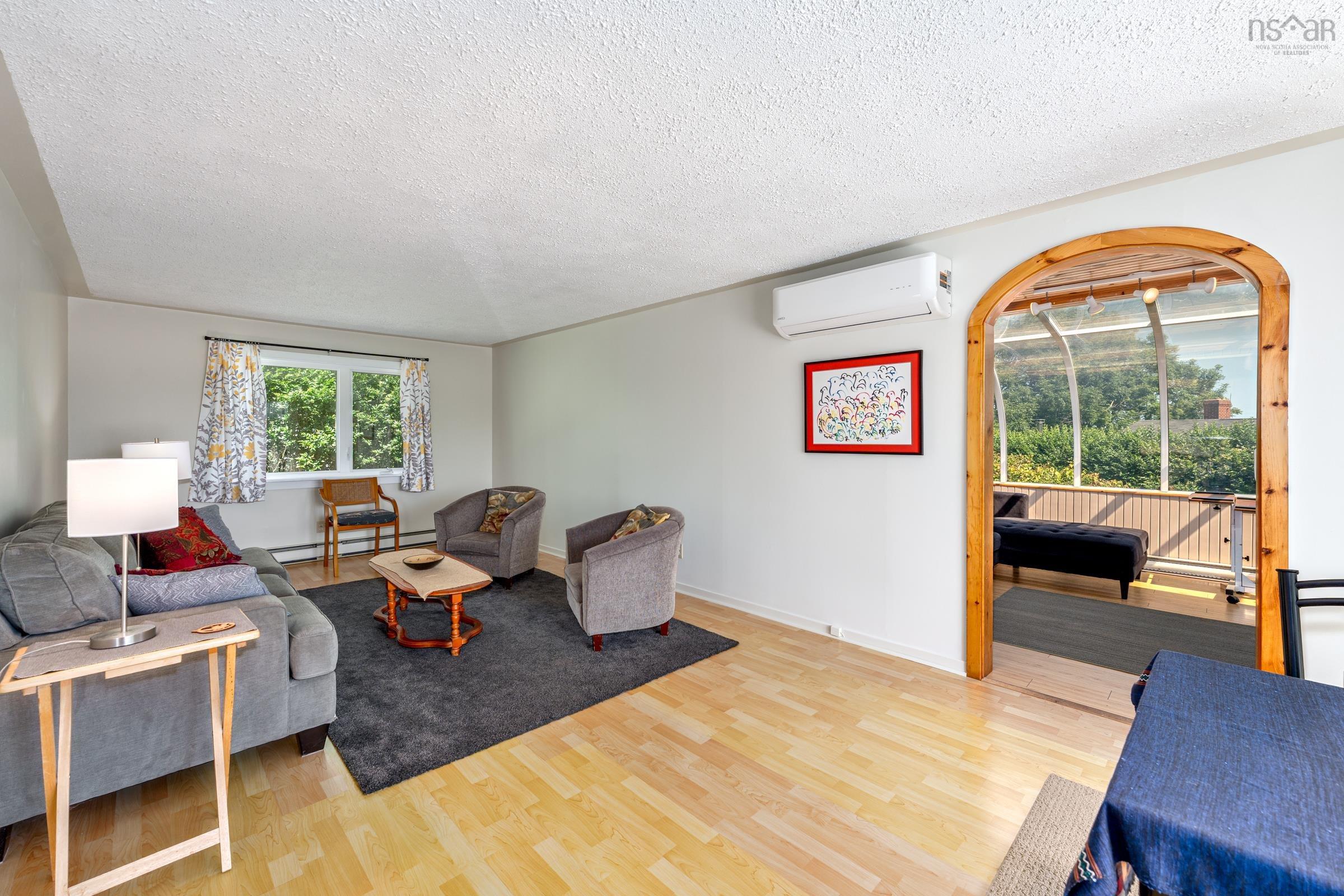 $325,000.00: 35 Hector Street, Port Maitland