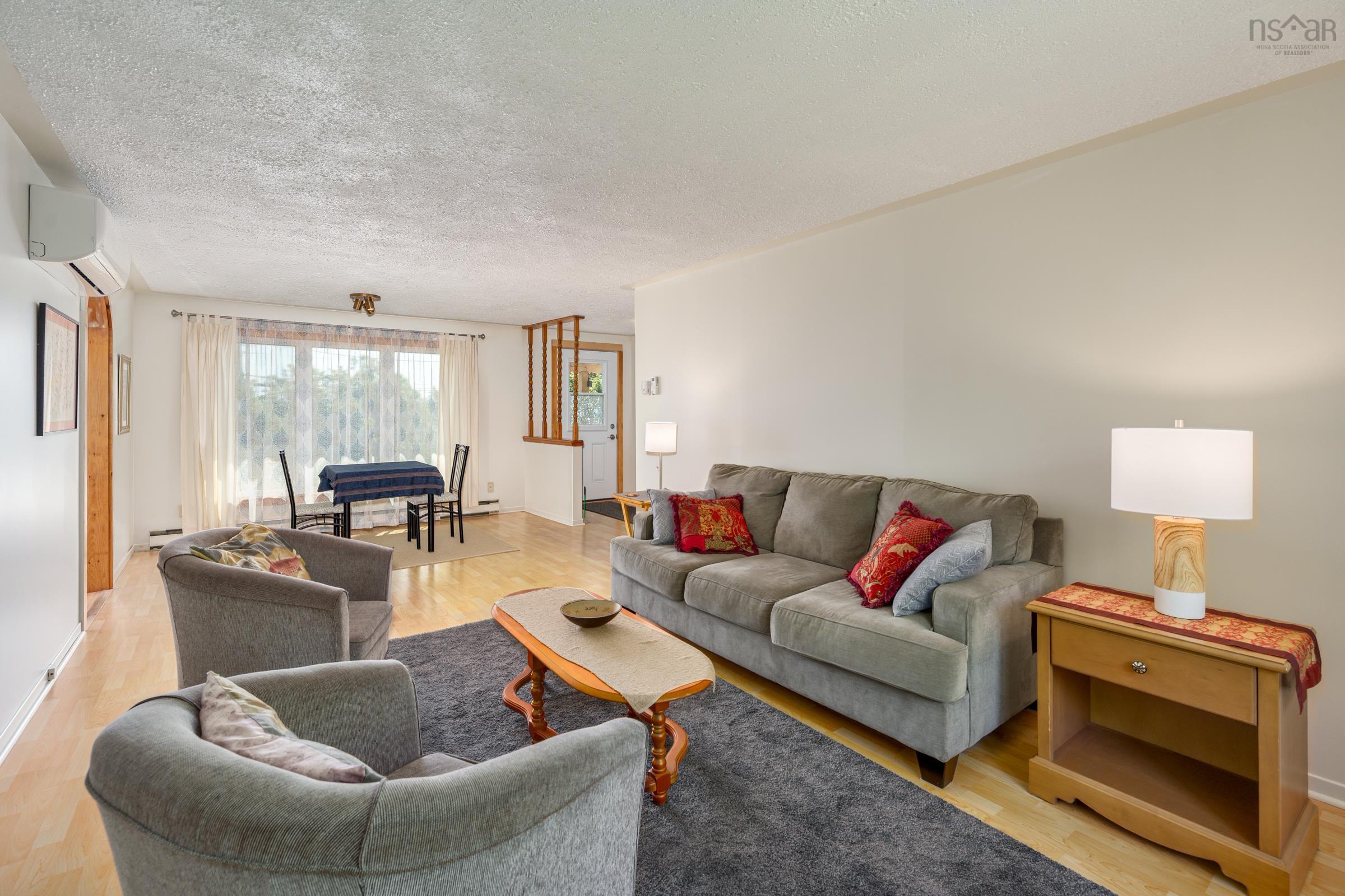 $325,000.00: 35 Hector Street, Port Maitland