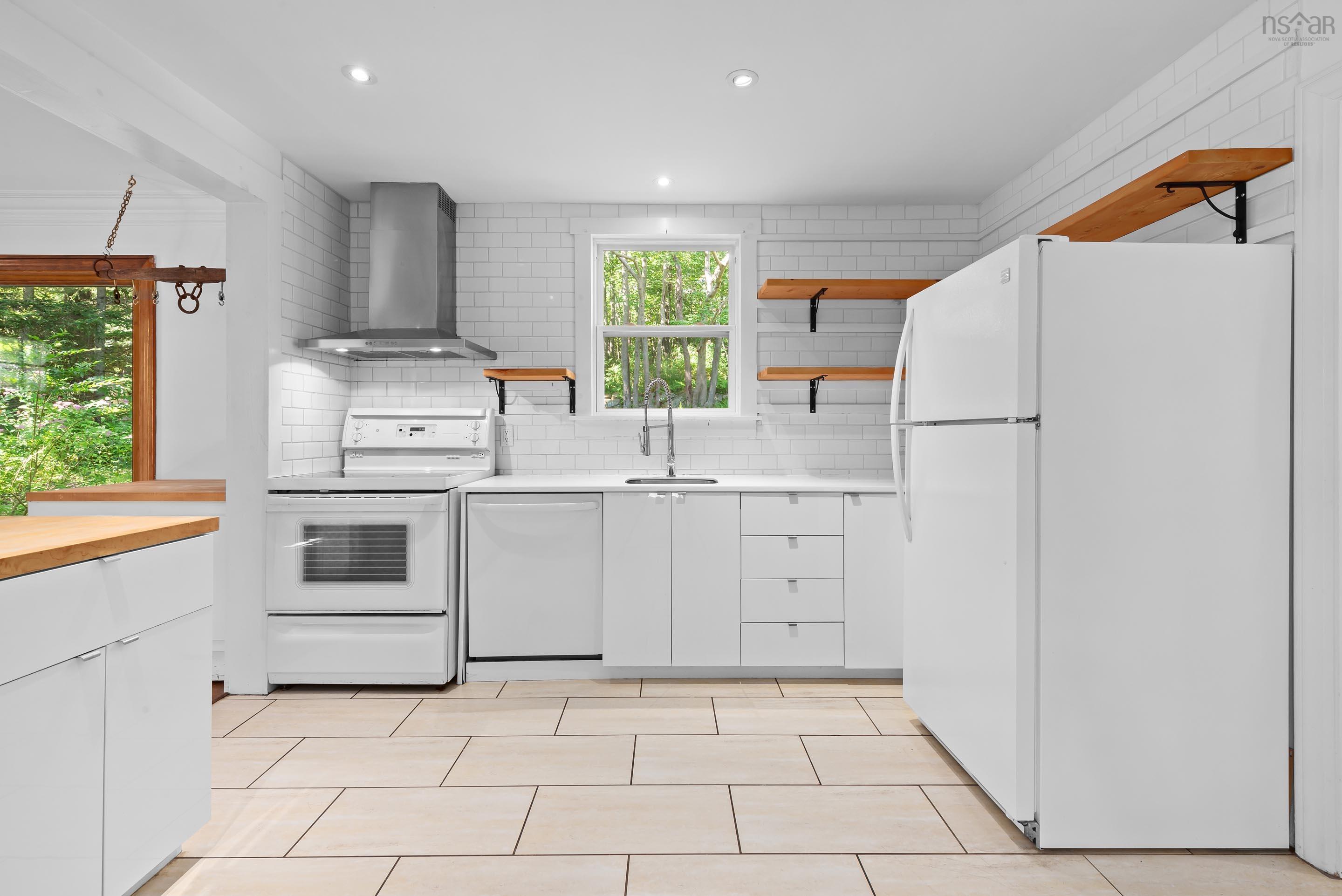 $629,900.00: 1401 Purcells Cove Road, Halifax