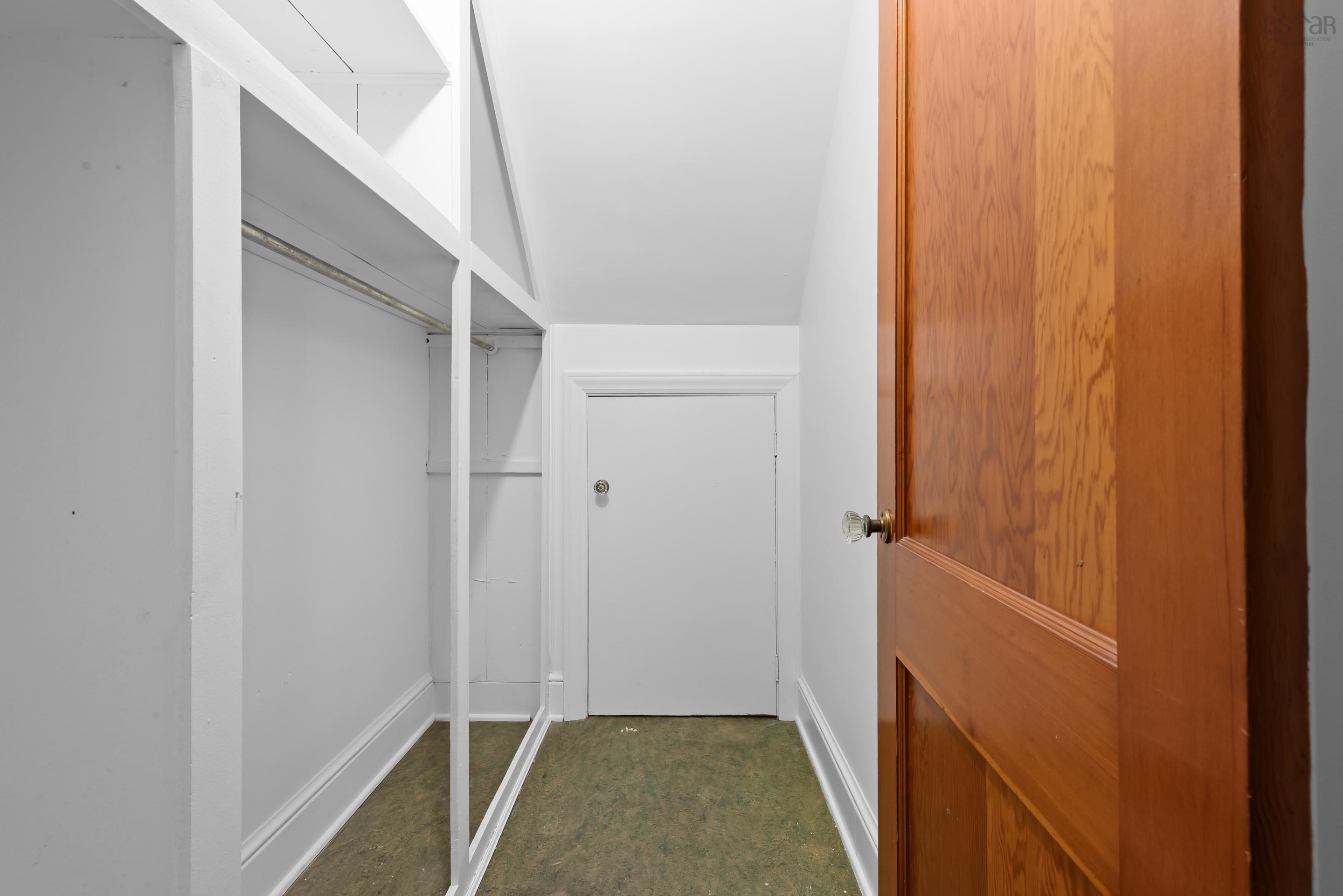 $629,900.00: 1401 Purcells Cove Road, Halifax