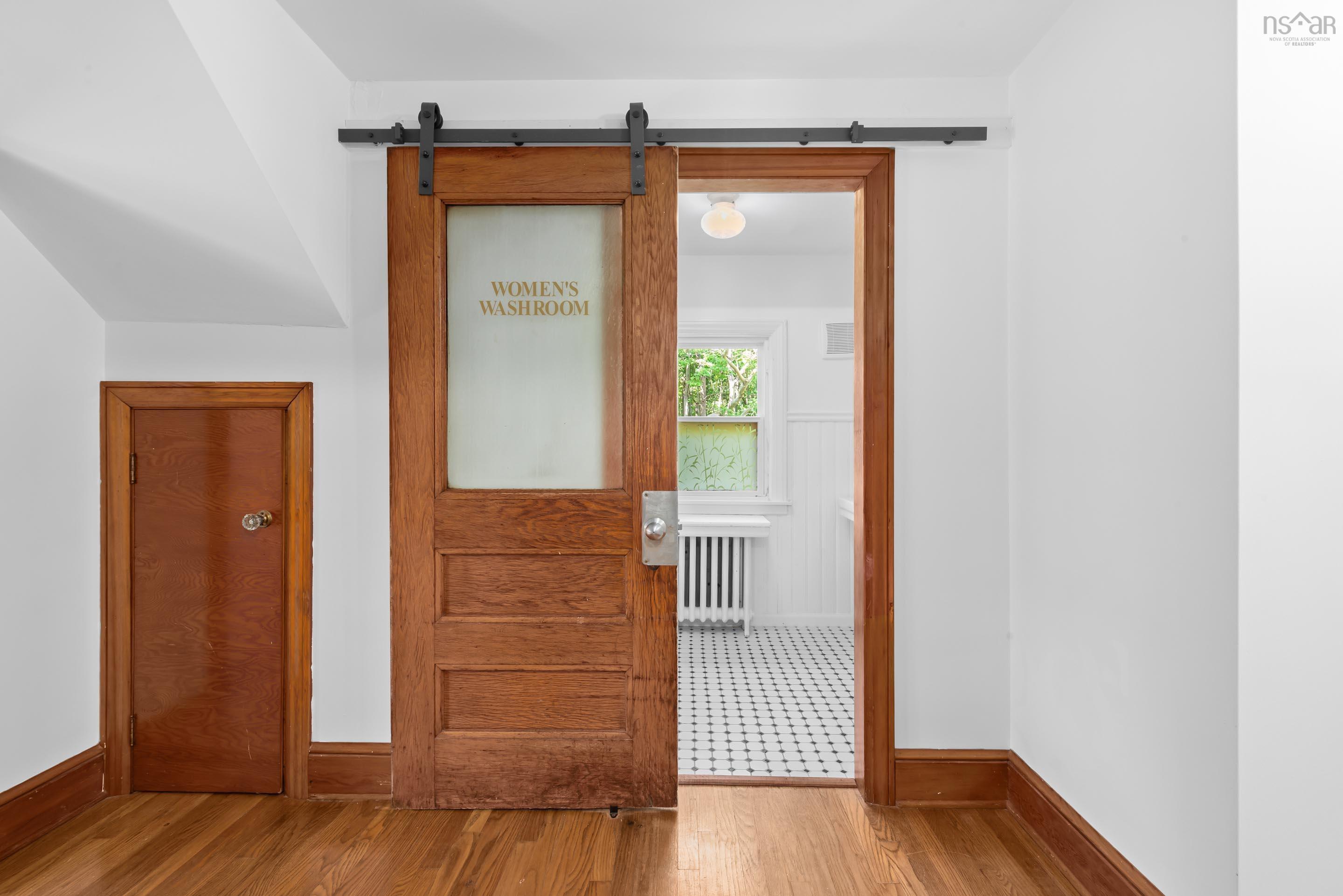 $629,900.00: 1401 Purcells Cove Road, Halifax