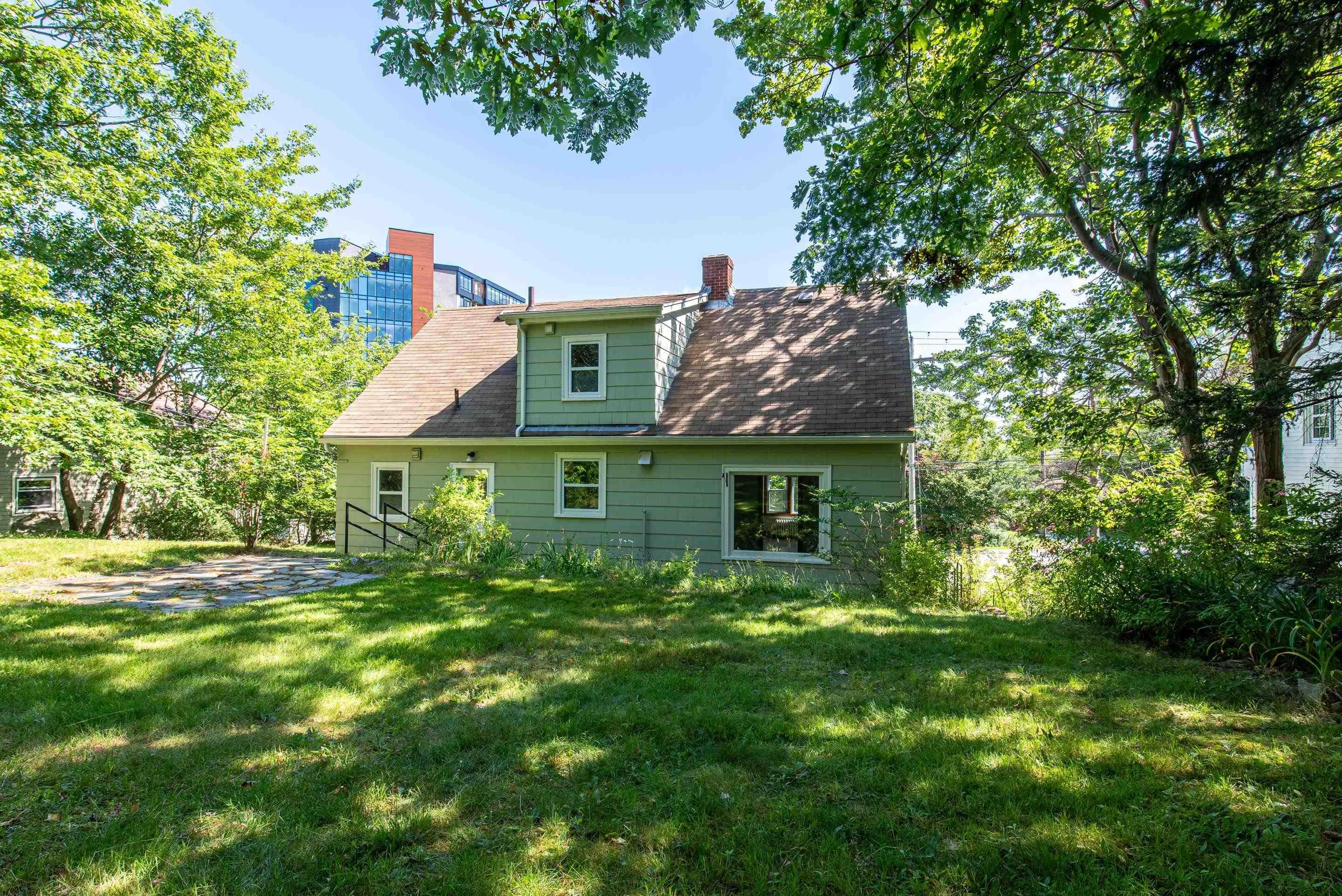 $629,900.00: 1401 Purcells Cove Road, Halifax