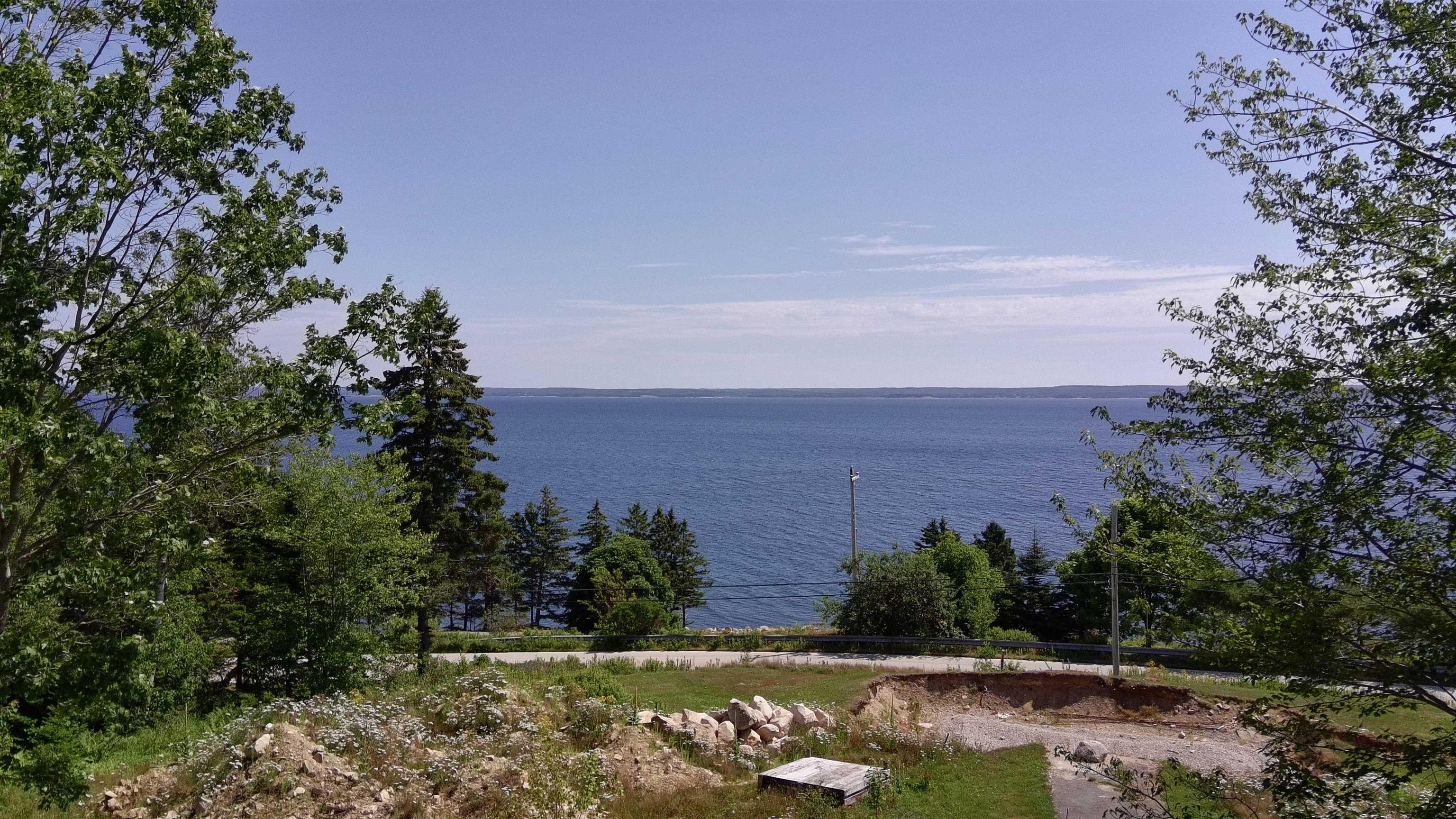 $249,900.00: 1994 Highway 329, The Lodge