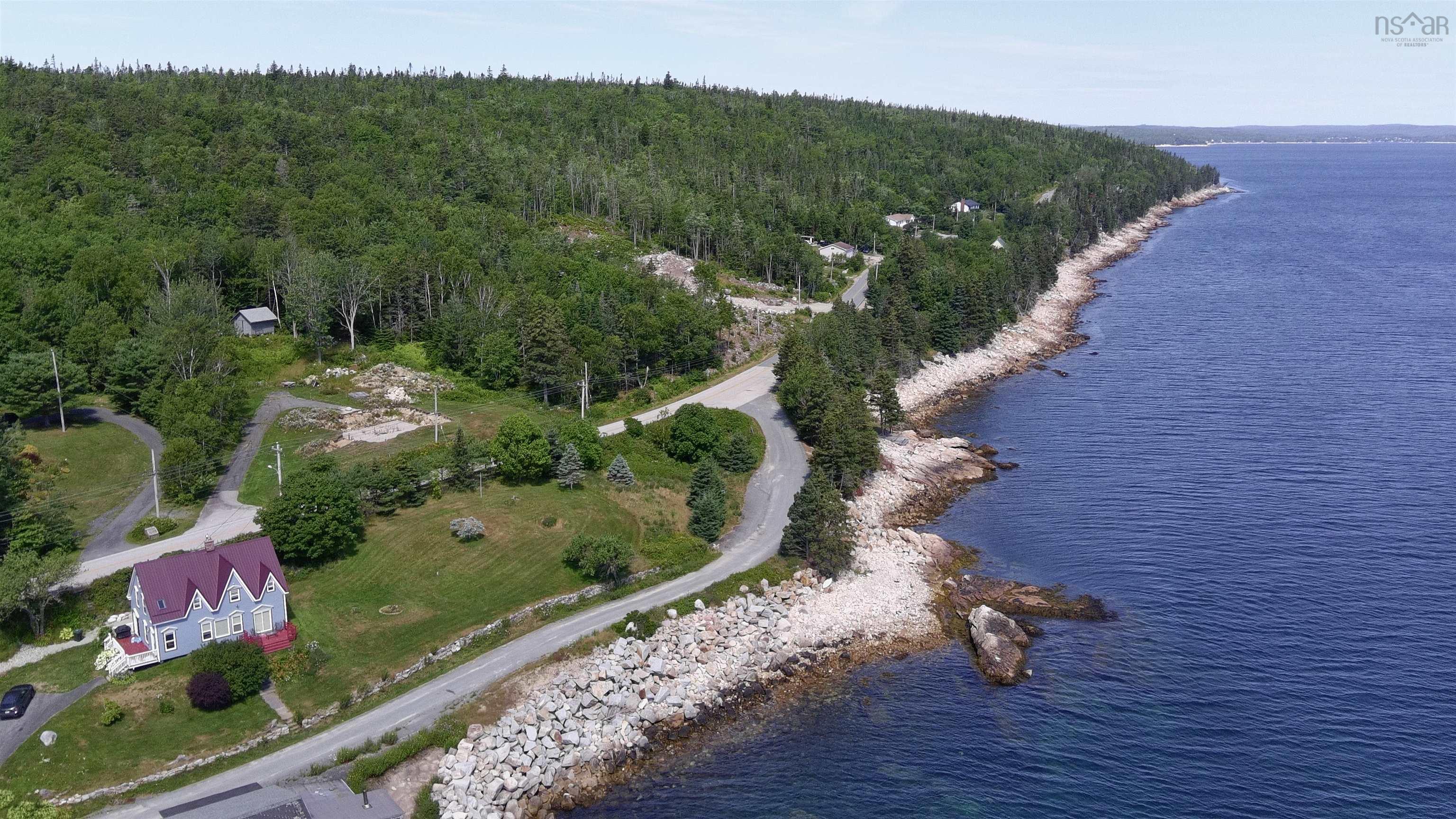 $249,900.00: 1994 Highway 329, The Lodge