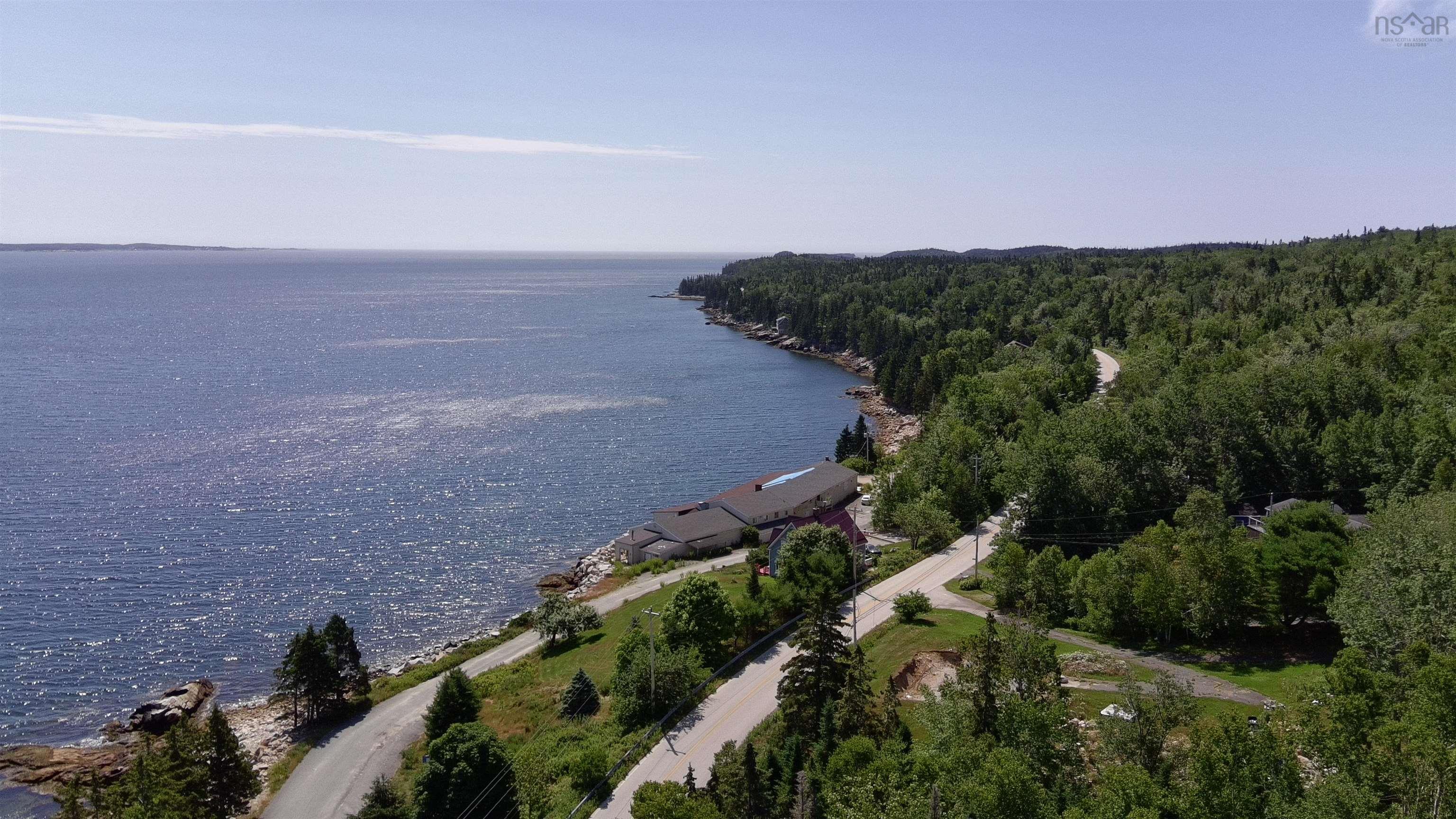 $249,900.00: 1994 Highway 329, The Lodge