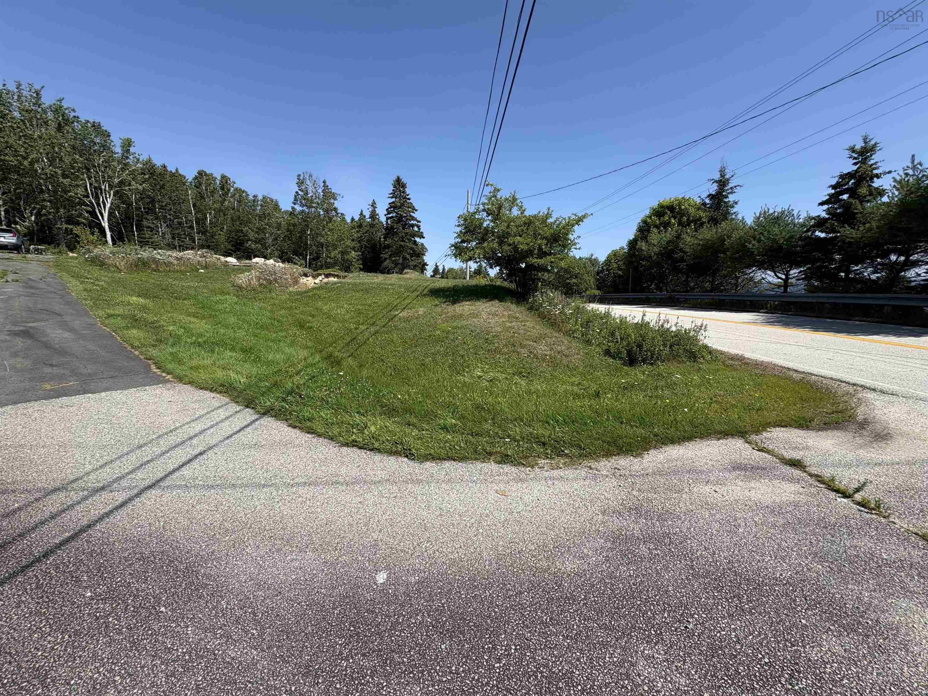 $249,900.00: 1994 Highway 329, The Lodge