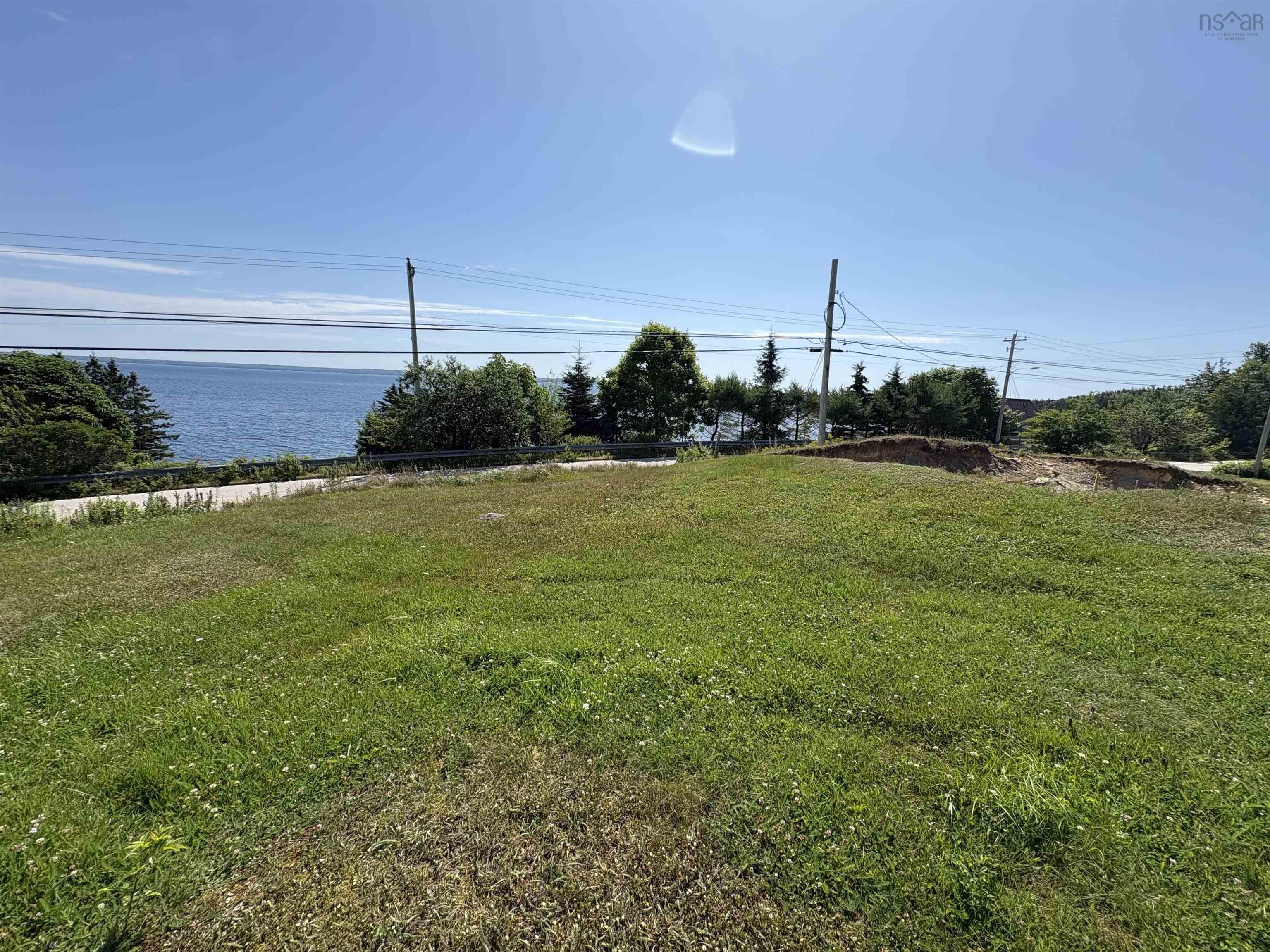 $249,900.00: 1994 Highway 329, The Lodge