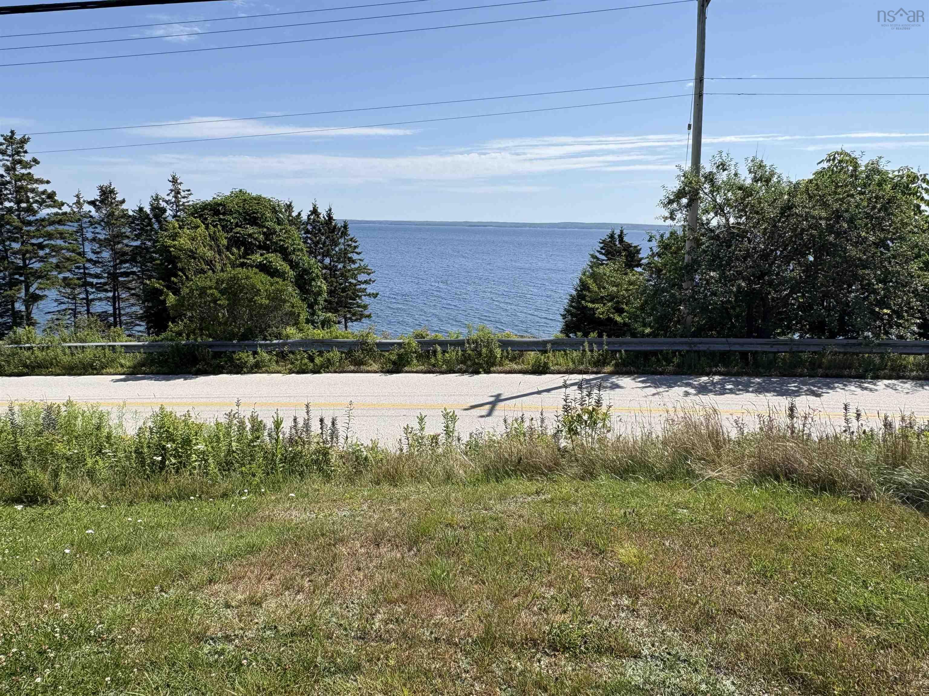 $249,900.00: 1994 Highway 329, The Lodge