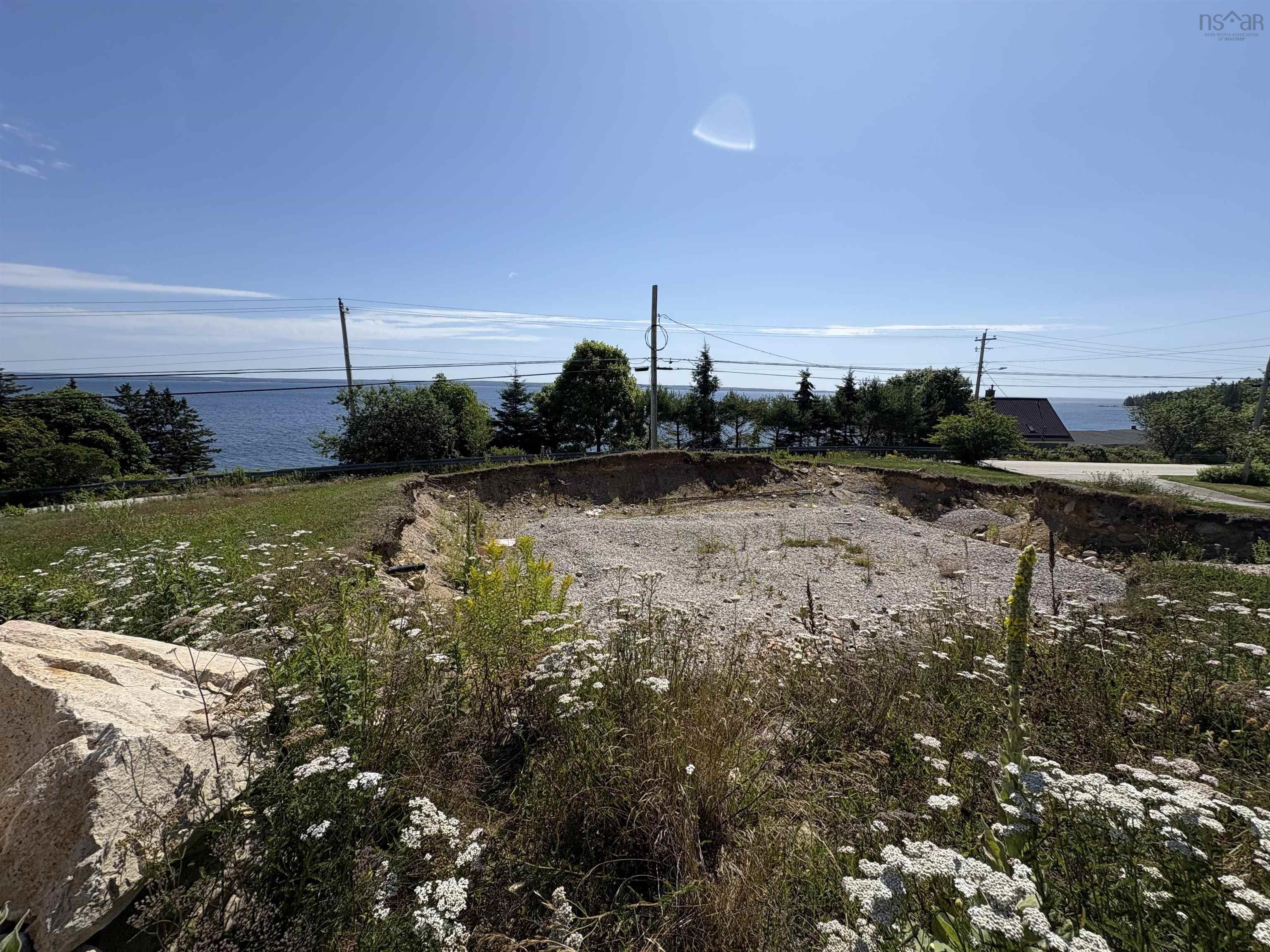 $249,900.00: 1994 Highway 329, The Lodge