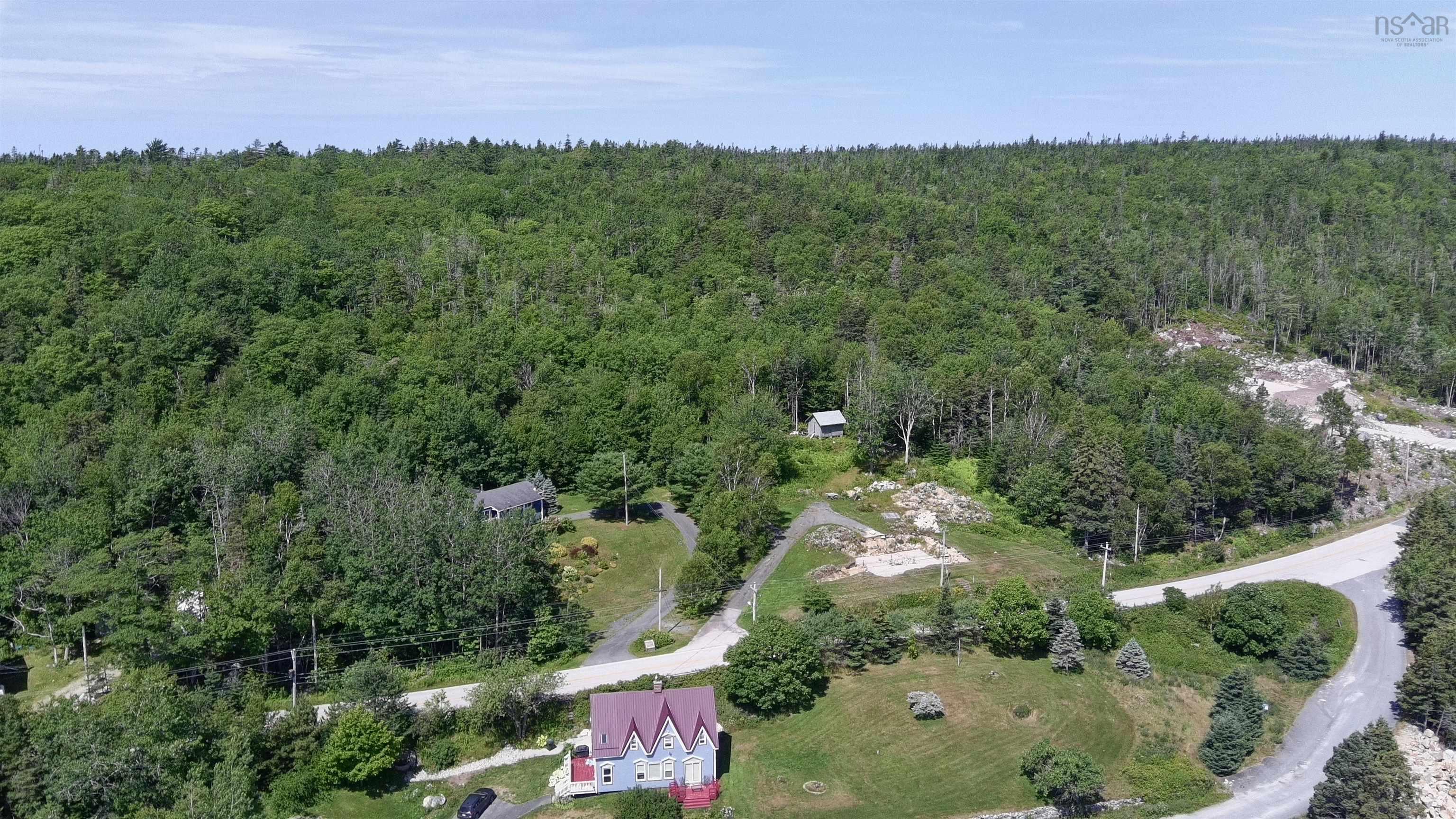 $249,900.00: 1994 Highway 329, The Lodge