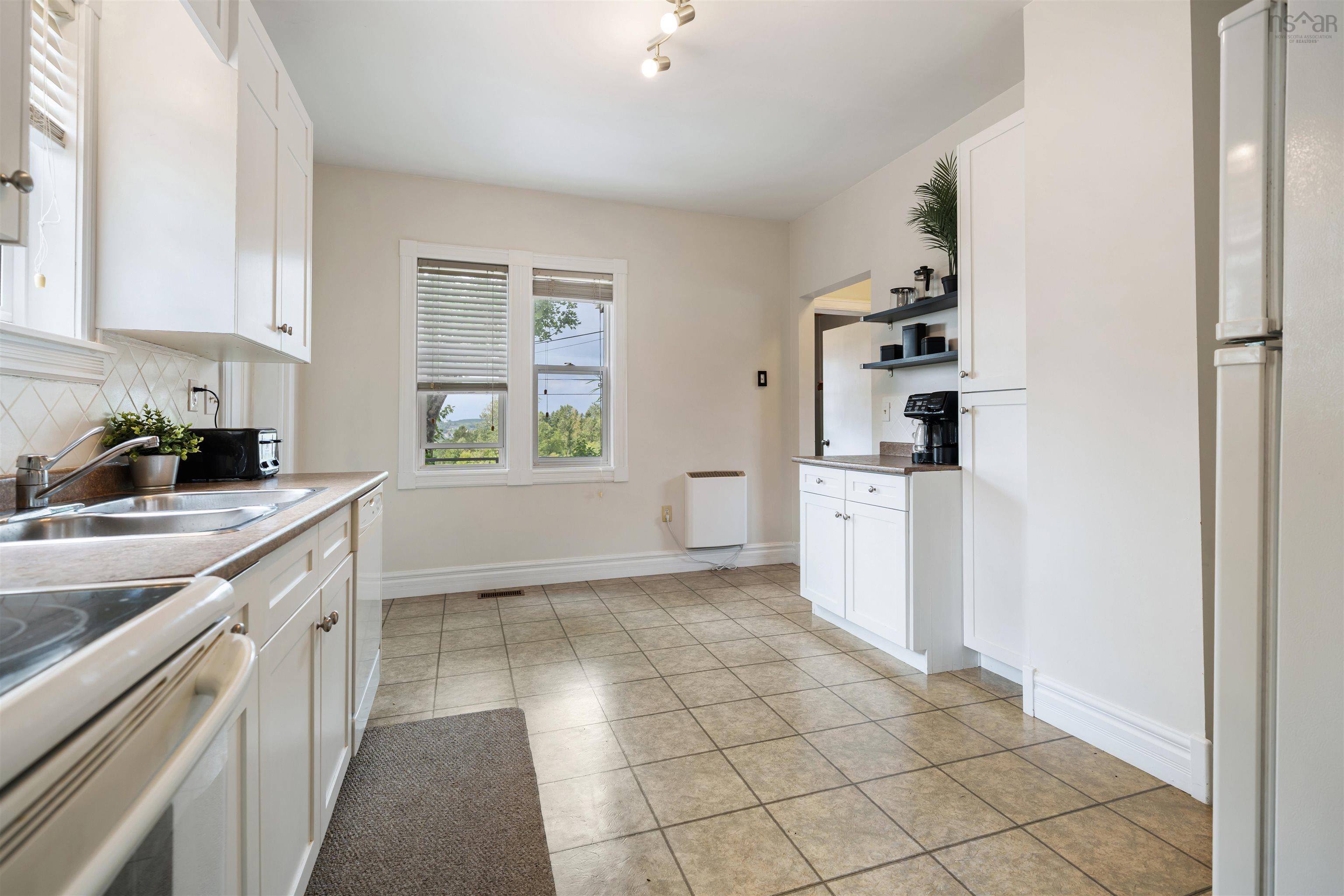 $274,900.00: 166 Reservoir Street, New Glasgow