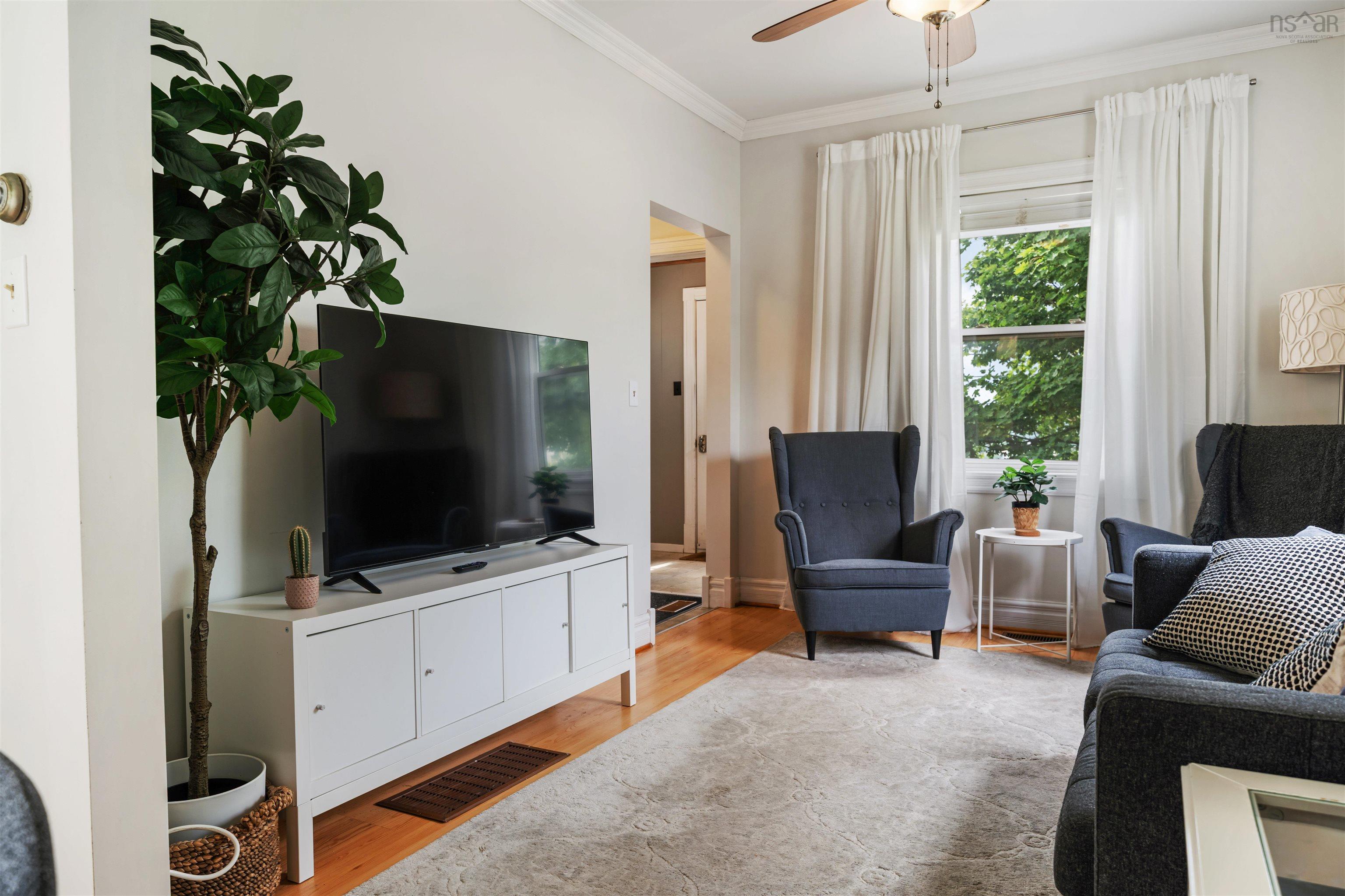 $274,900.00: 166 Reservoir Street, New Glasgow