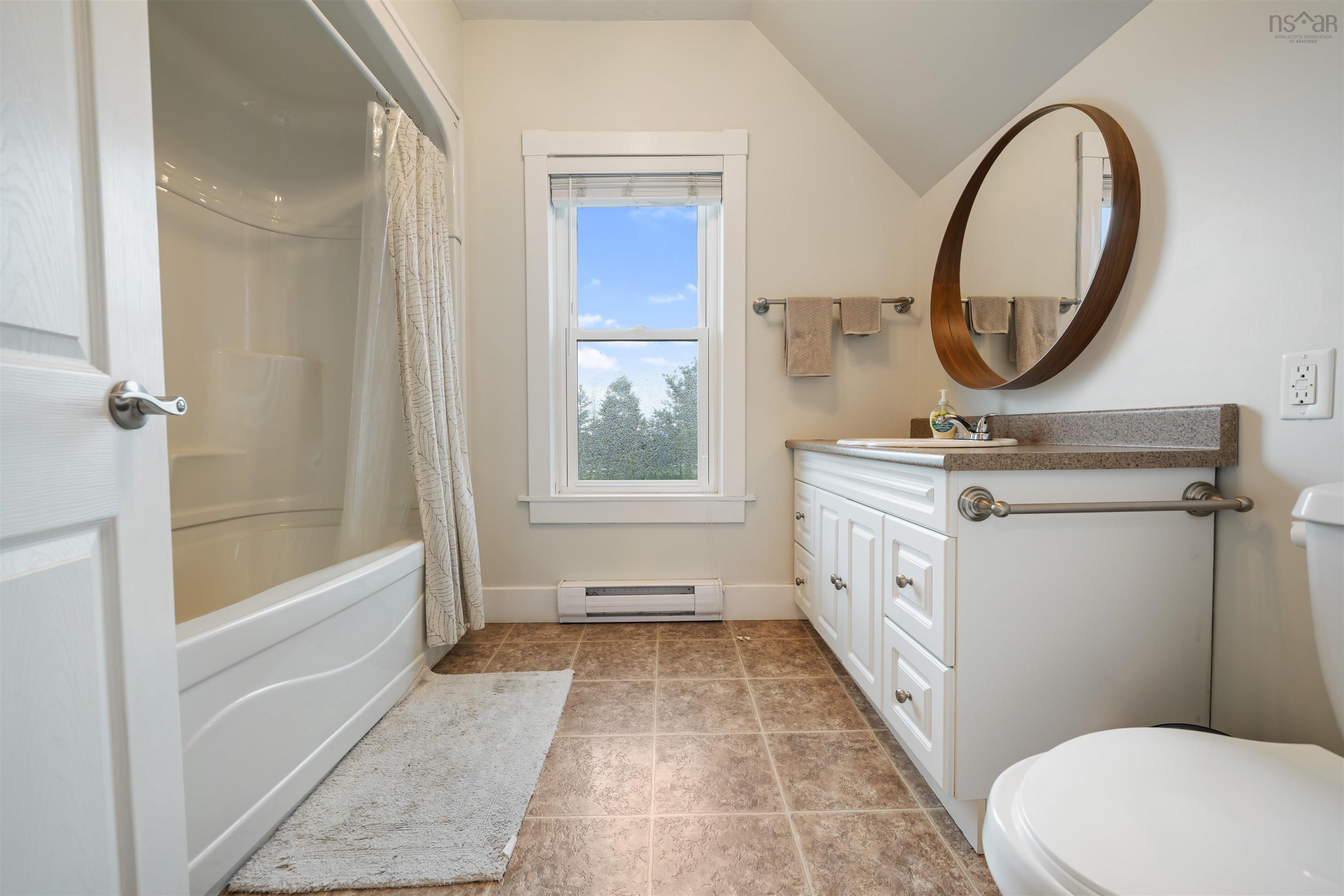 $274,900.00: 166 Reservoir Street, New Glasgow