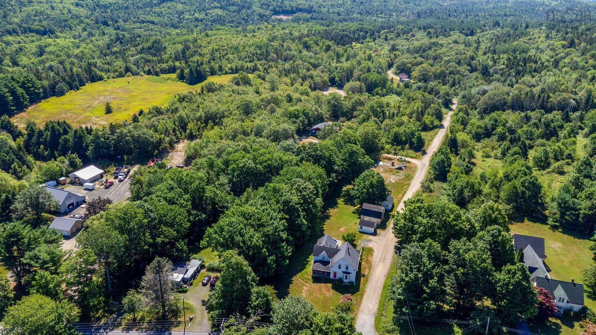 $409,500.00: 1726 201 Highway, Round Hill