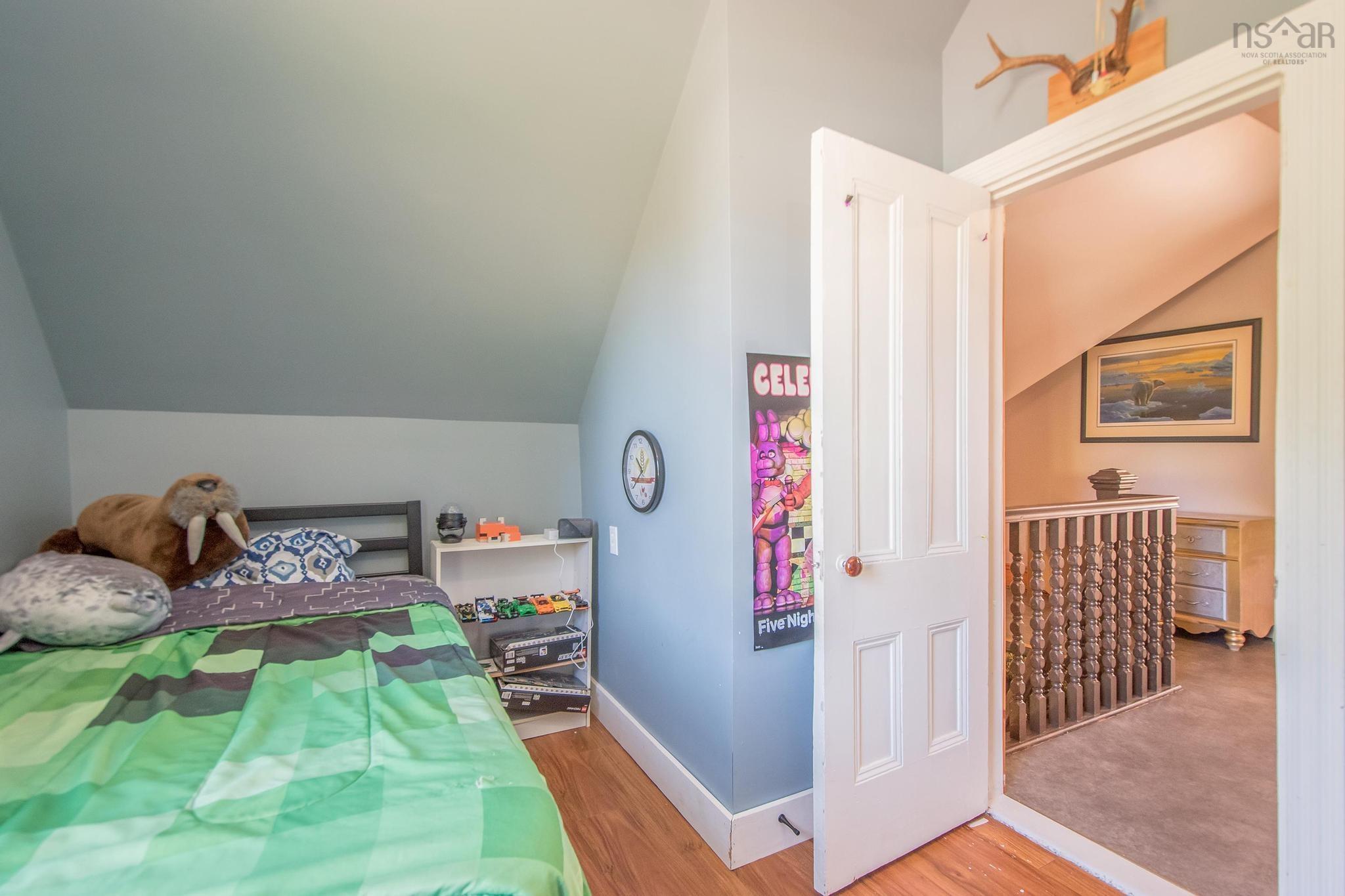 $409,500.00: 1726 201 Highway, Round Hill