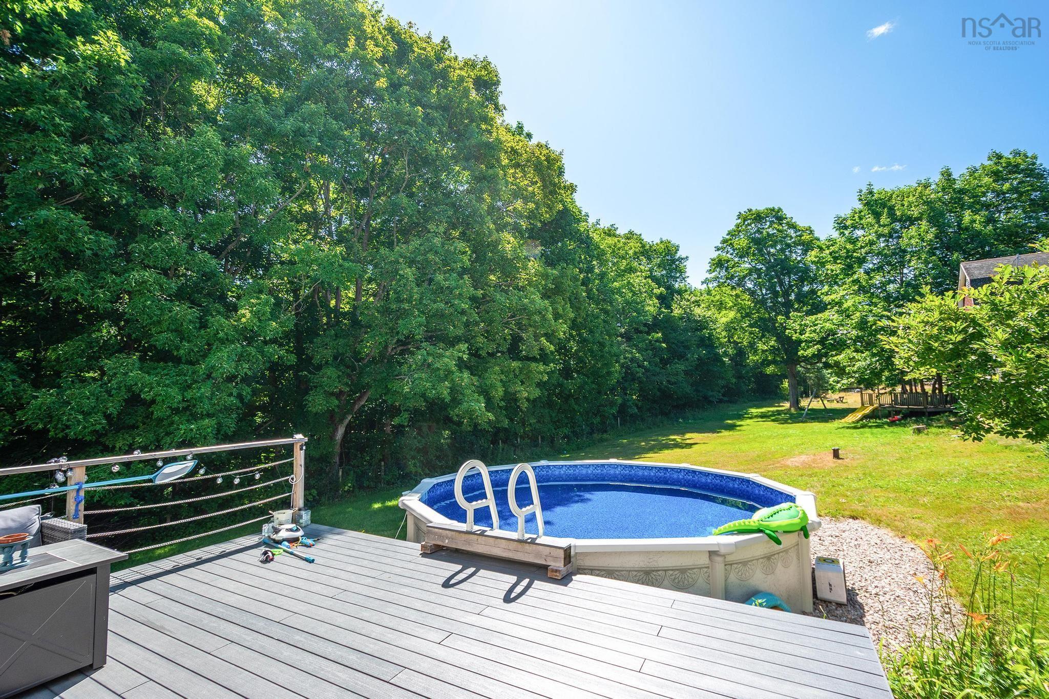 $409,500.00: 1726 201 Highway, Round Hill