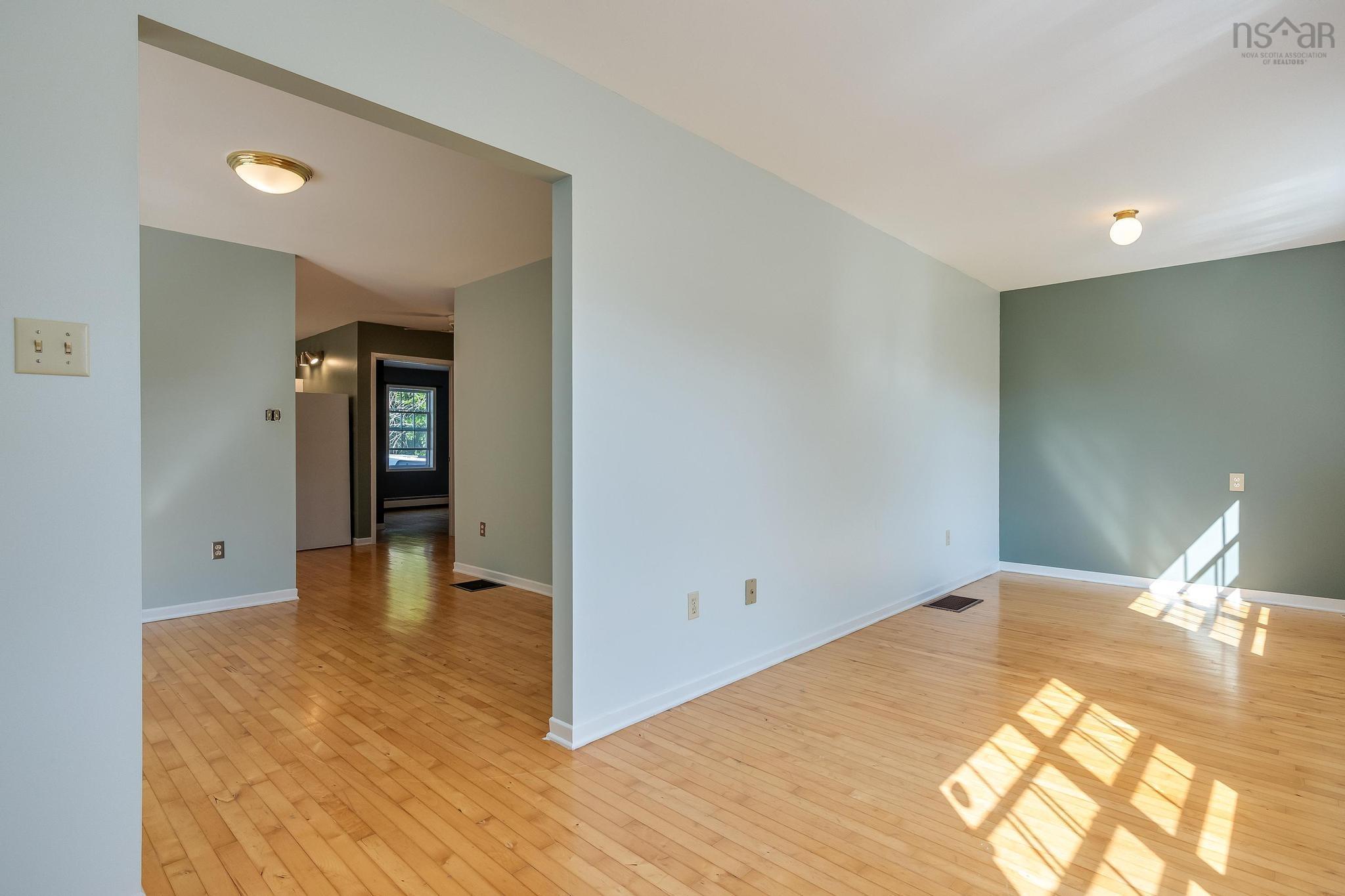 $424,900.00: 180 Dill Road, Windsor