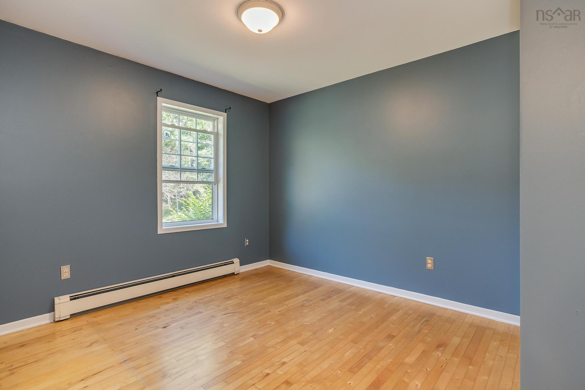 $424,900.00: 180 Dill Road, Windsor