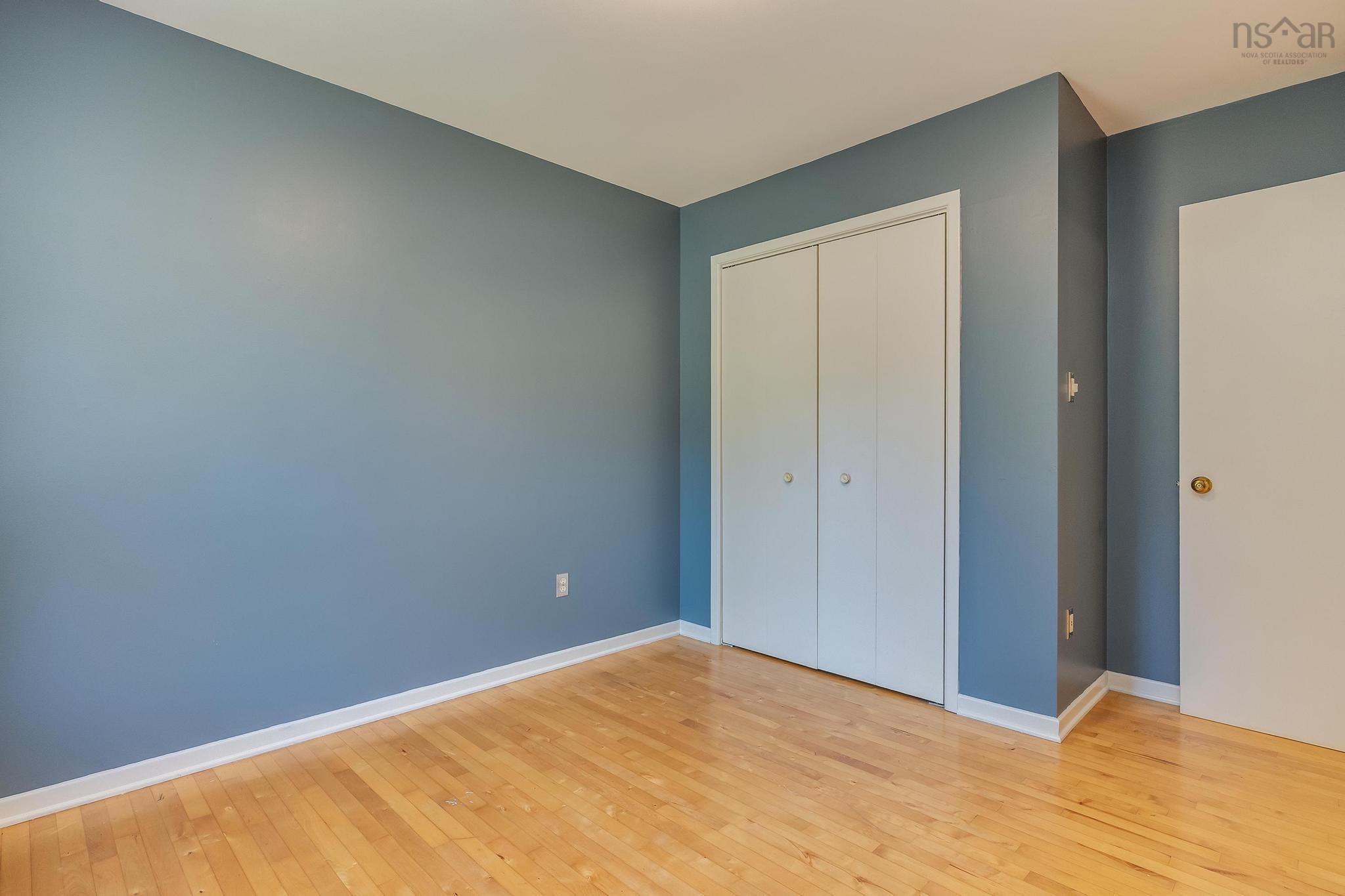 $424,900.00: 180 Dill Road, Windsor