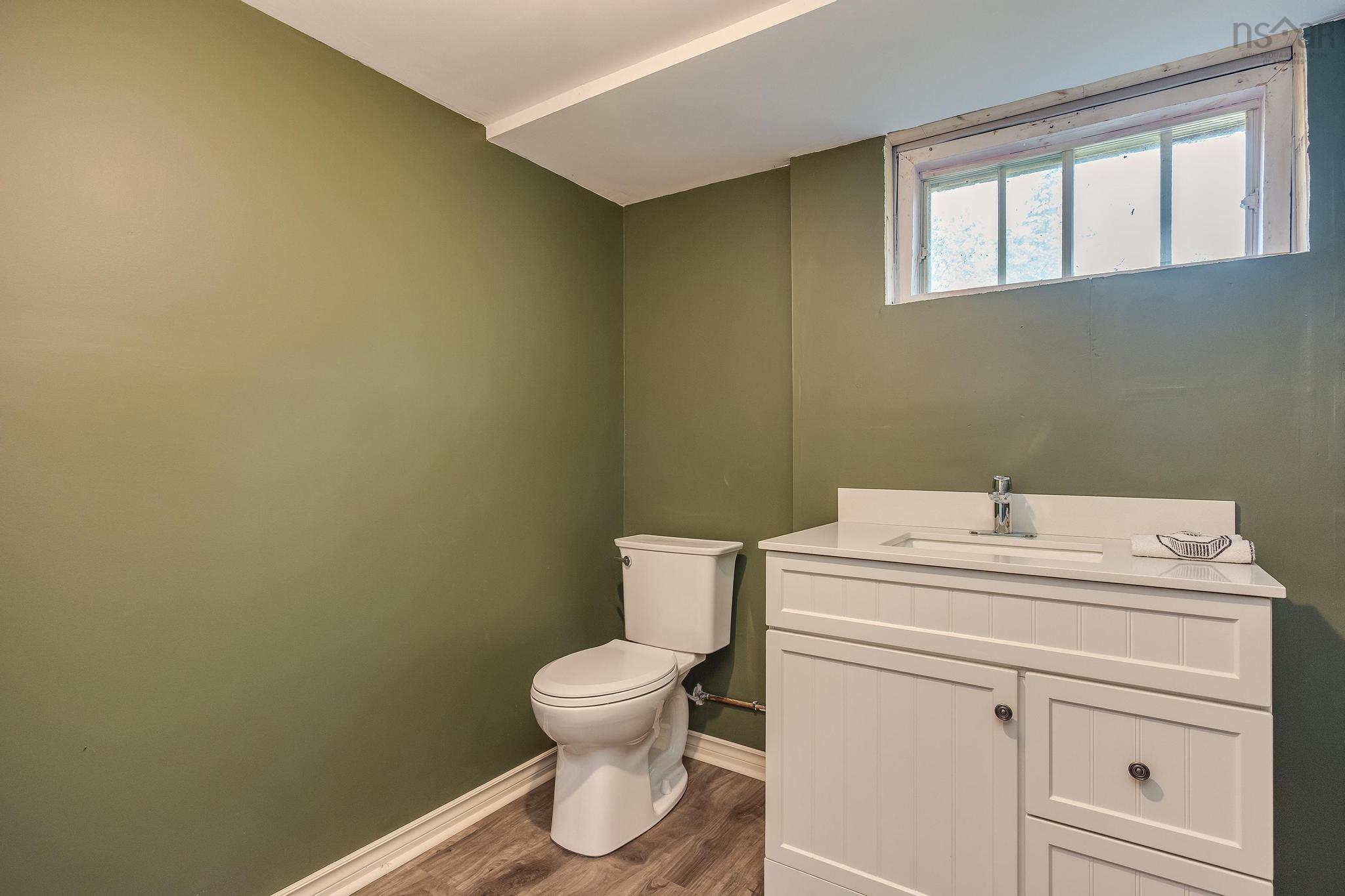 $424,900.00: 180 Dill Road, Windsor