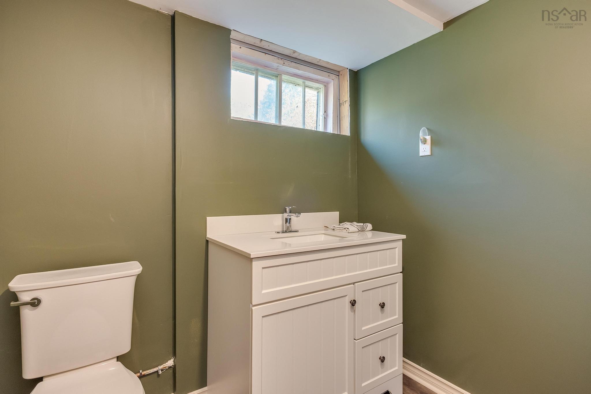 $424,900.00: 180 Dill Road, Windsor