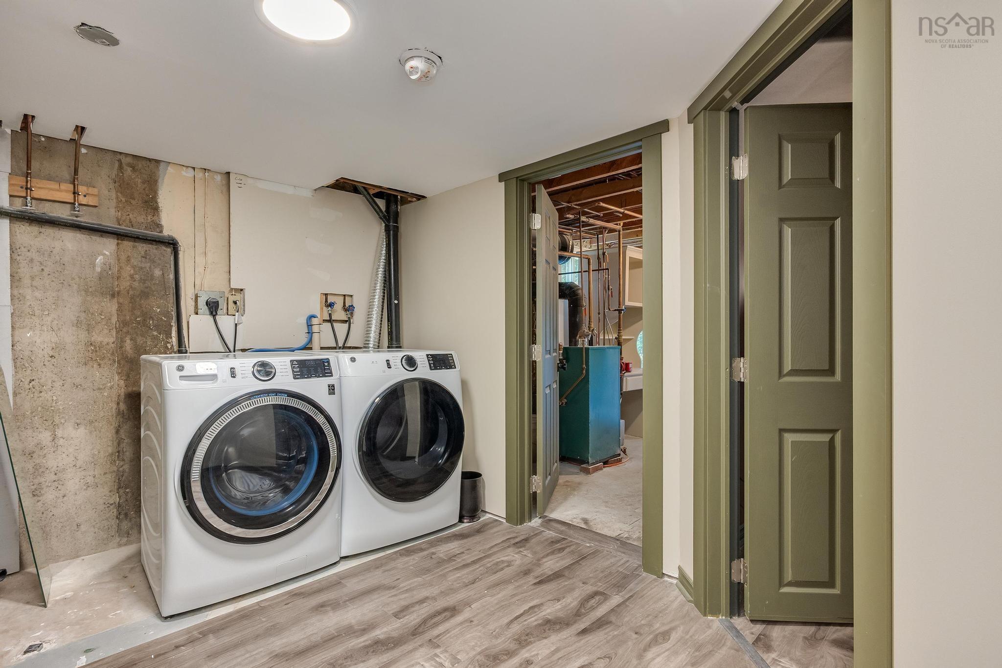 $424,900.00: 180 Dill Road, Windsor