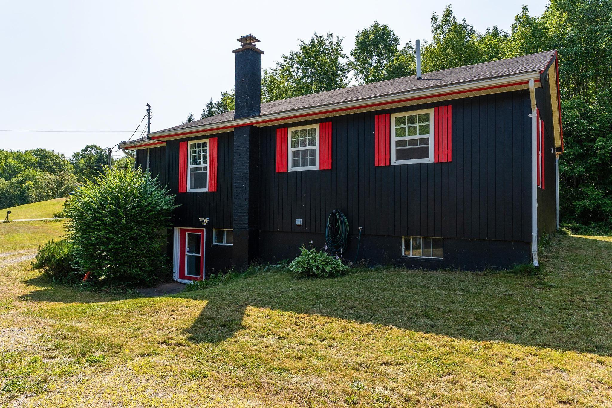 $424,900.00: 180 Dill Road, Windsor