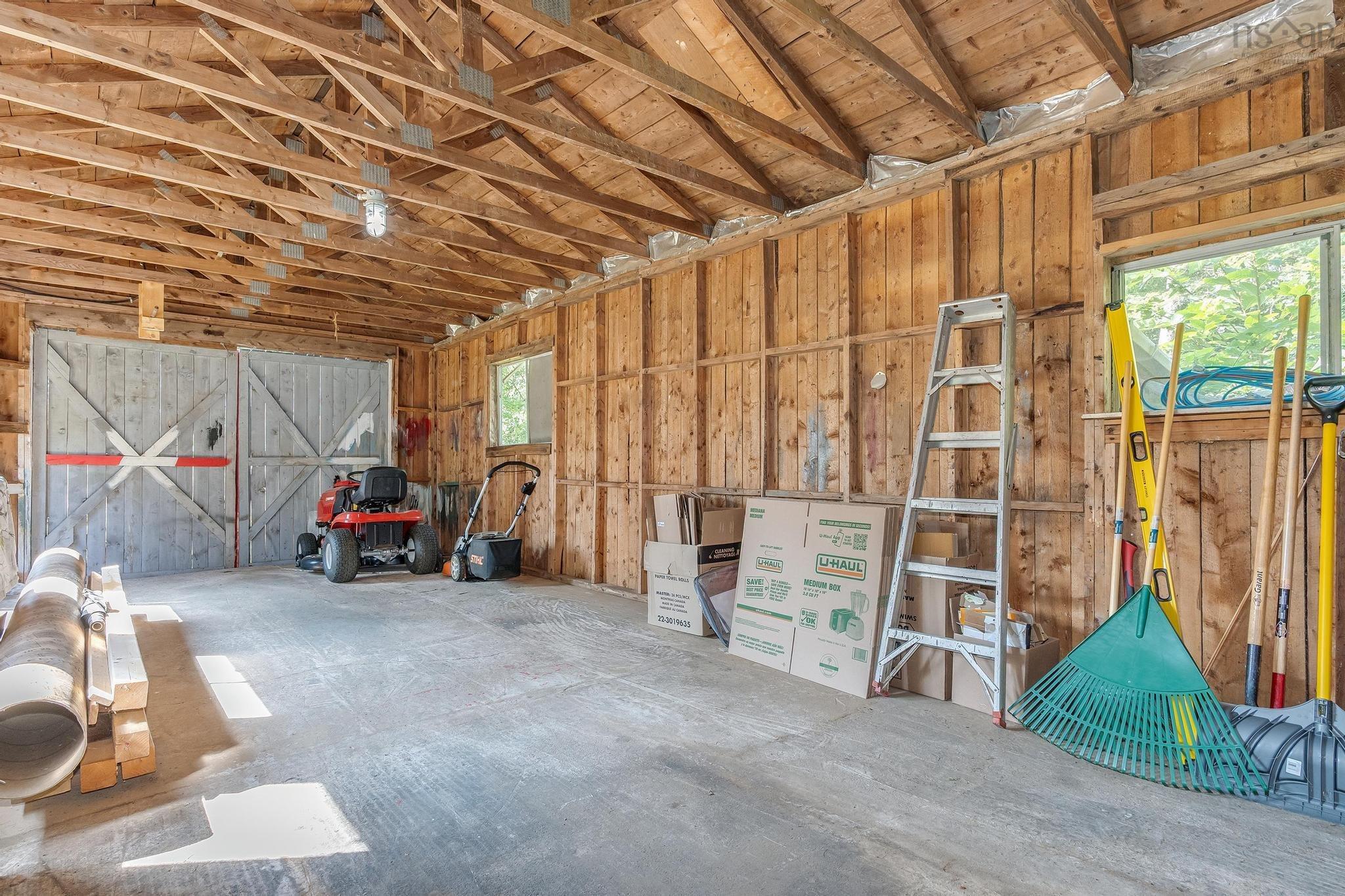 $424,900.00: 180 Dill Road, Windsor