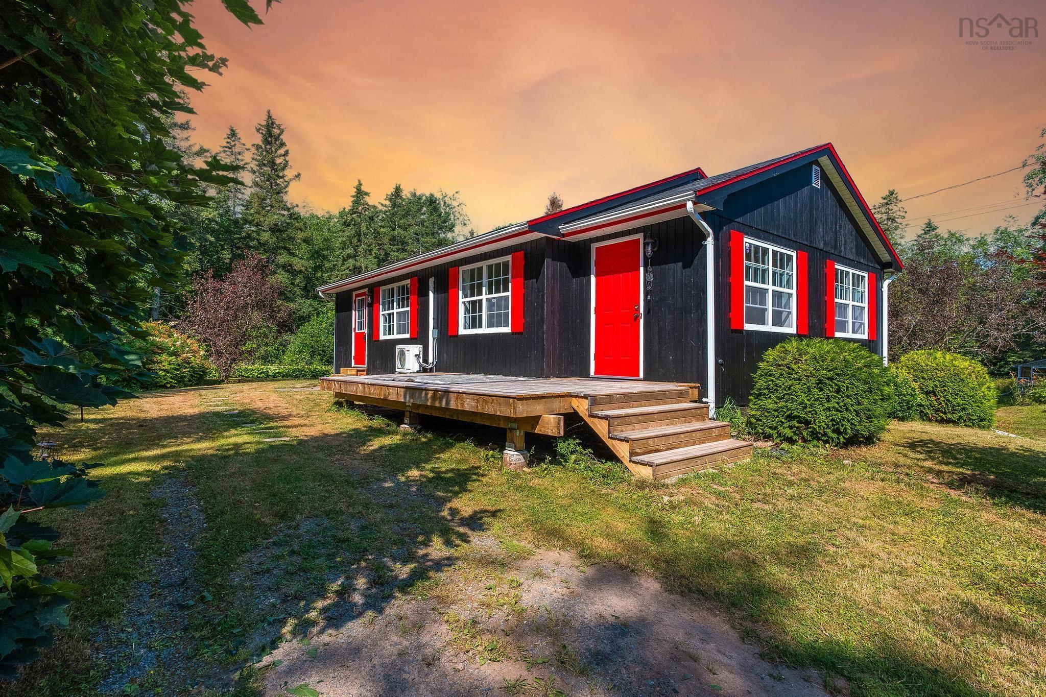 $424,900.00: 180 Dill Road, Windsor