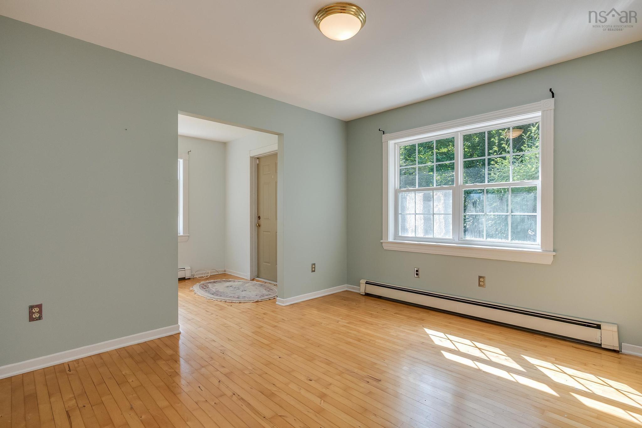 $424,900.00: 180 Dill Road, Windsor