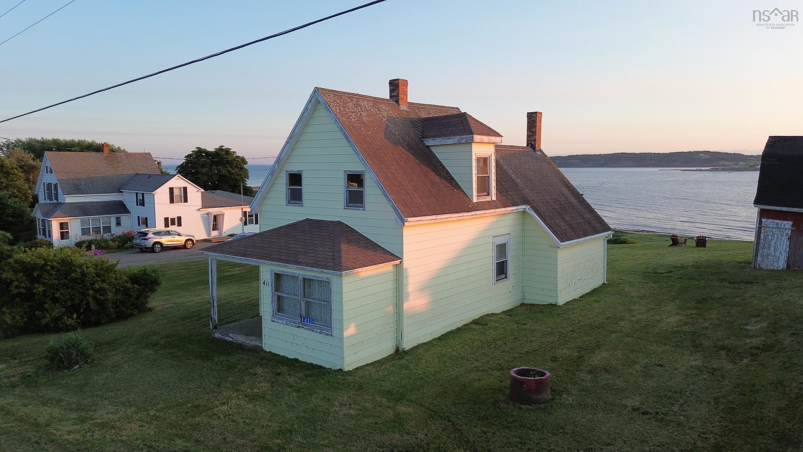 $250,000.00: 411 Main Street, Port Hood