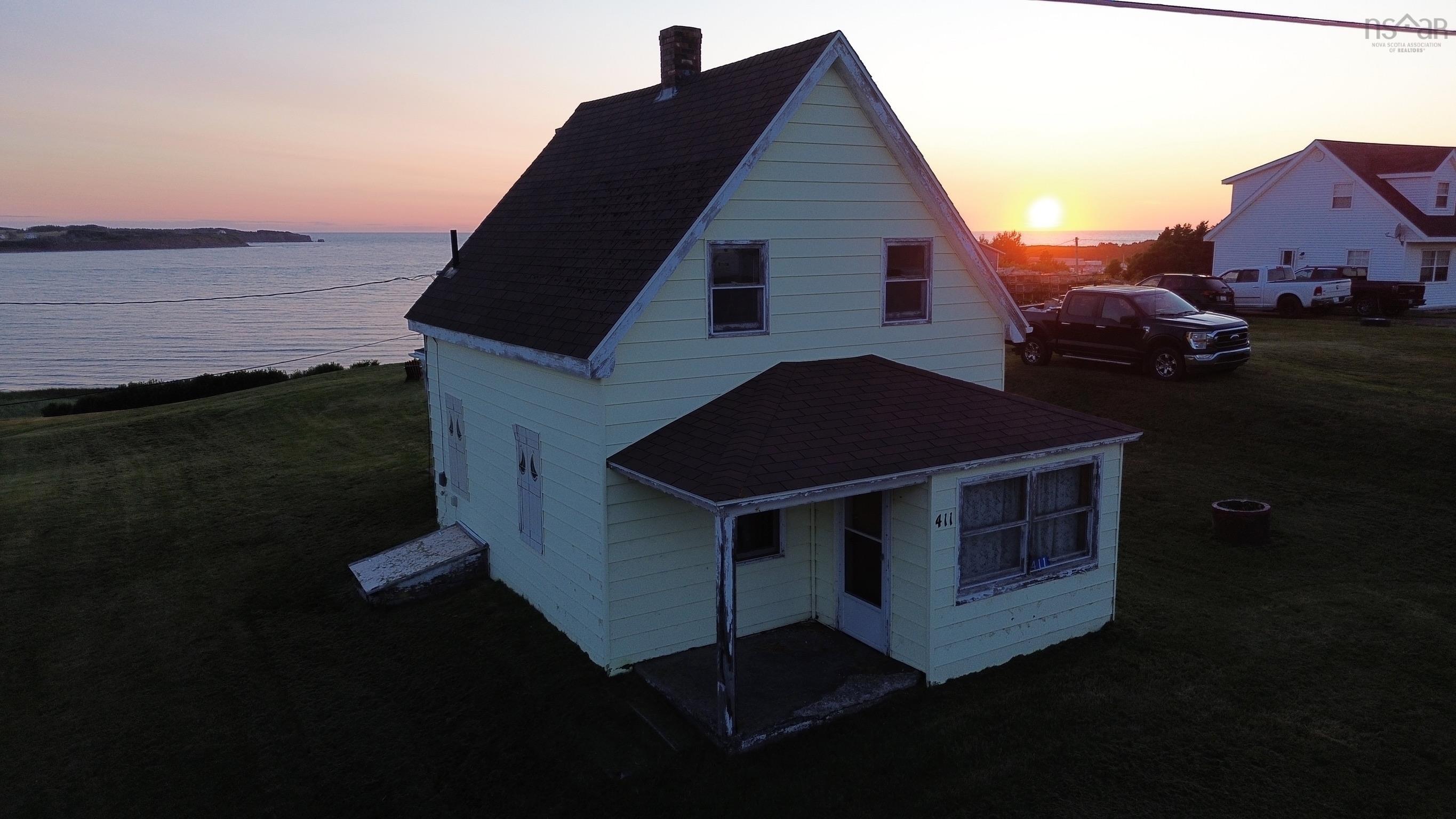 $250,000.00: 411 Main Street, Port Hood