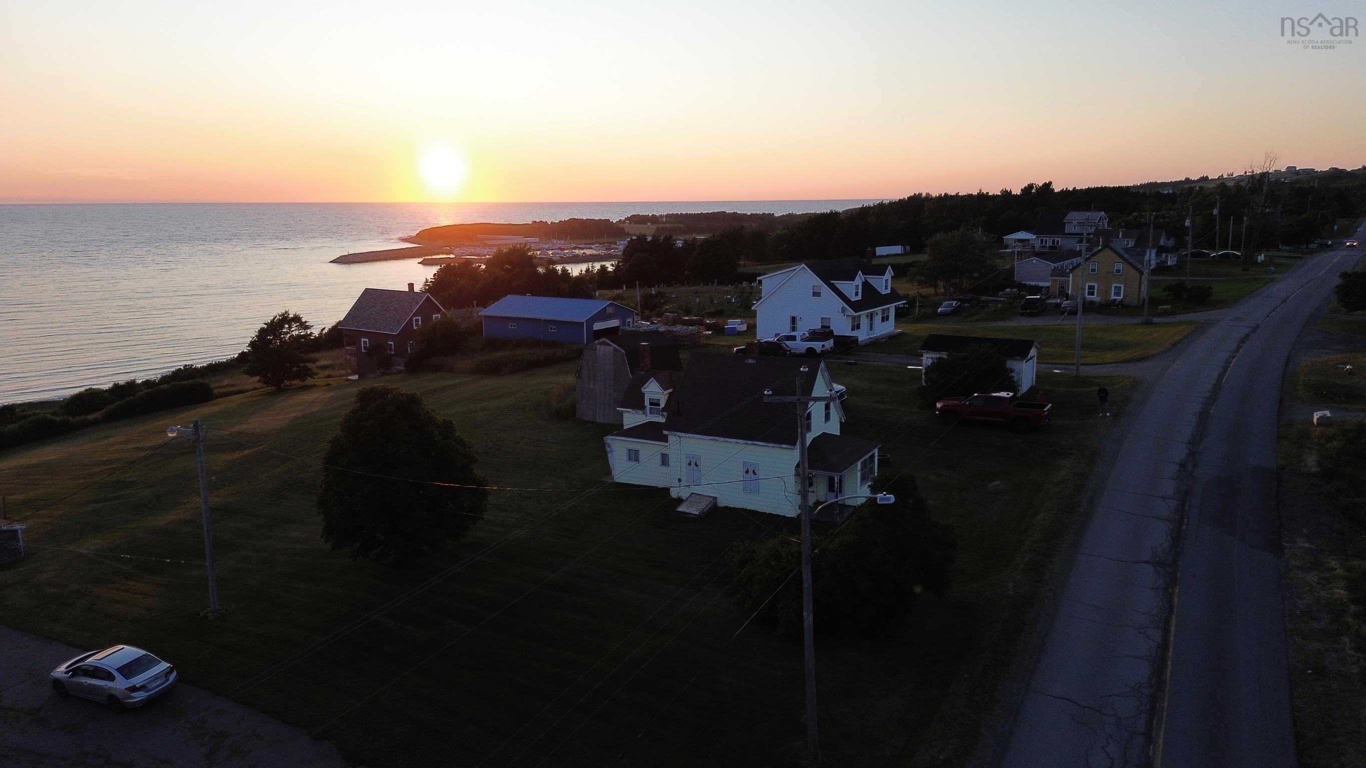 $250,000.00: 411 Main Street, Port Hood