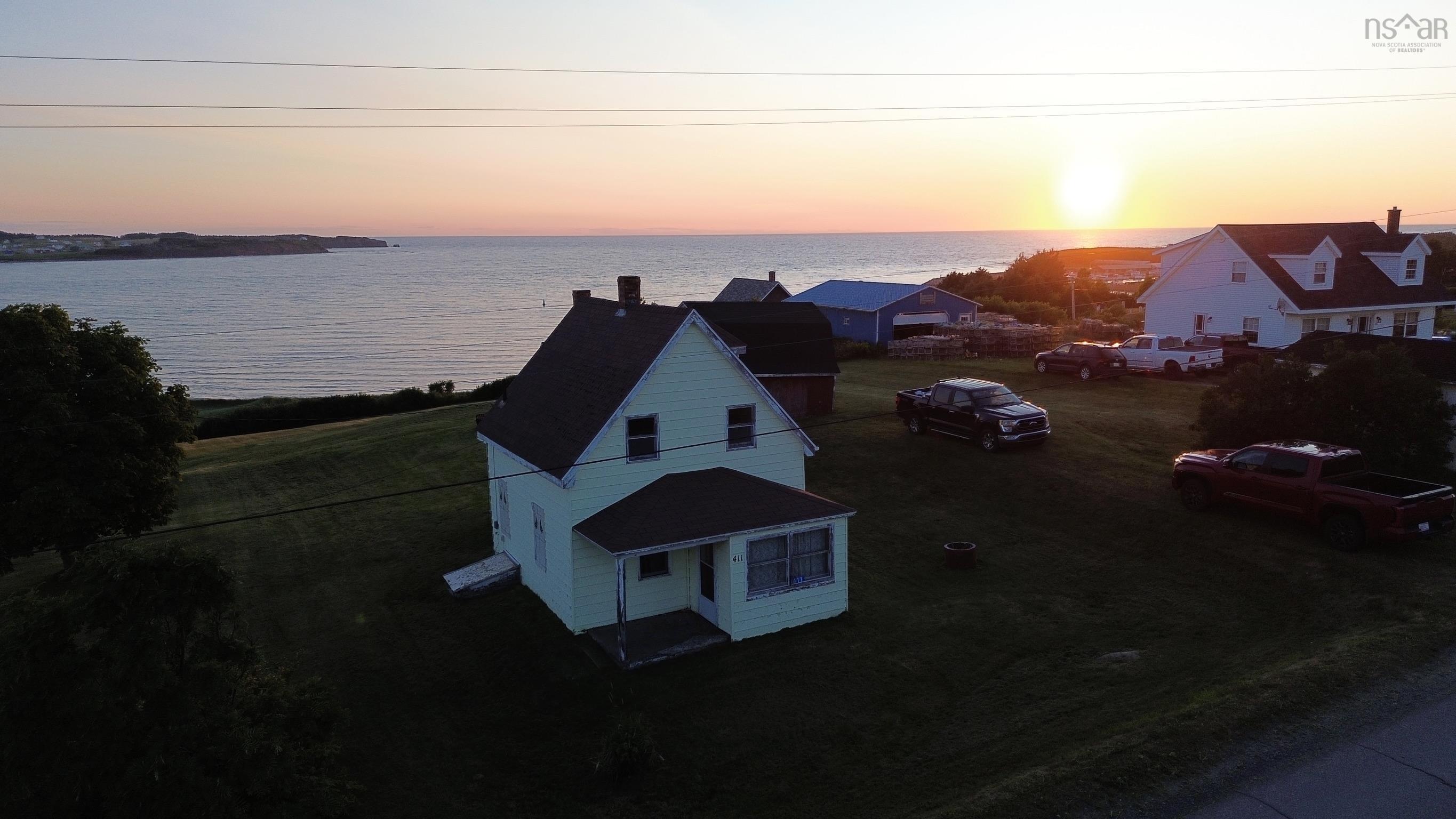 $250,000.00: 411 Main Street, Port Hood