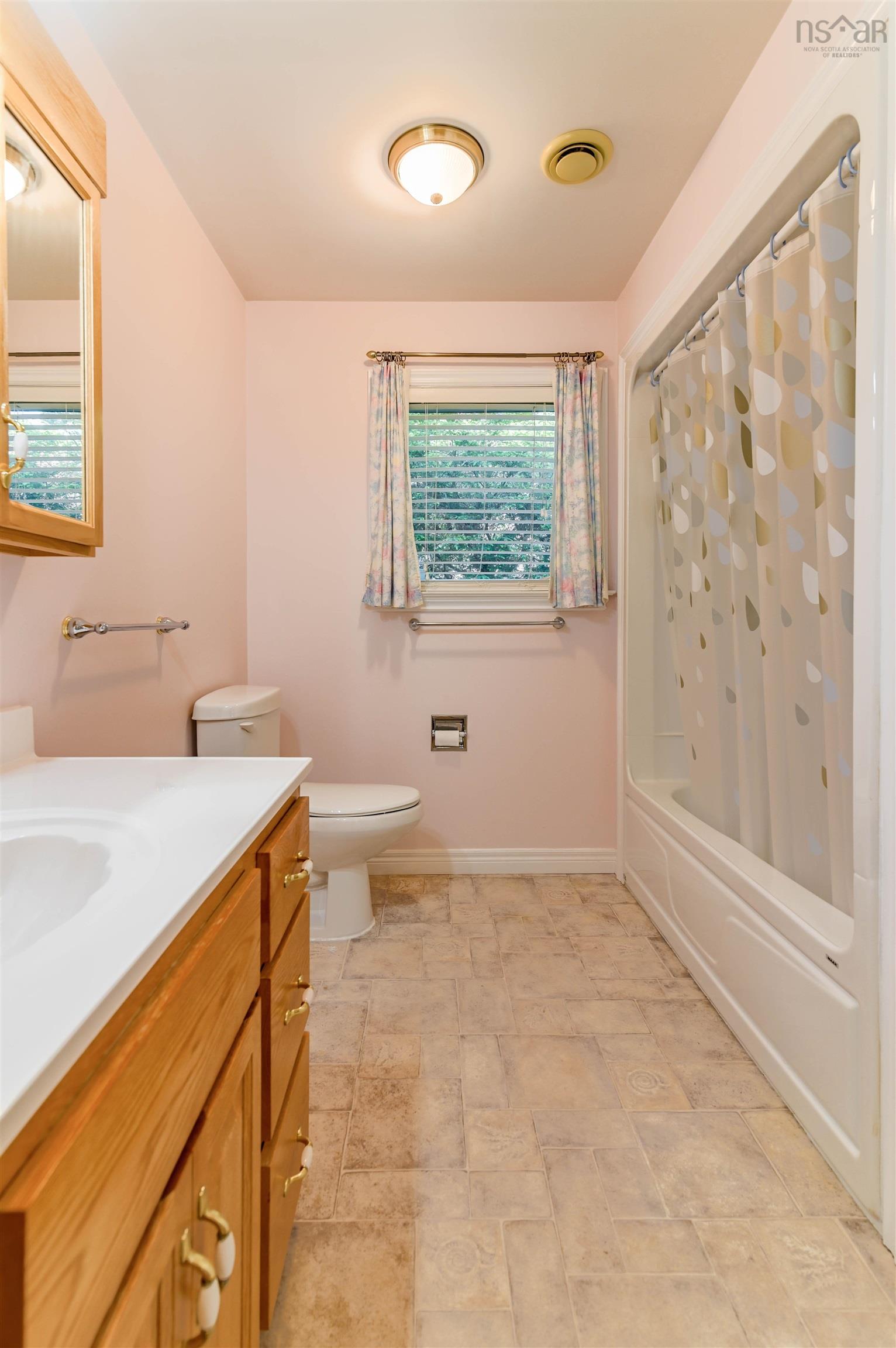 $589,900.00: 410 Park St, Kentville