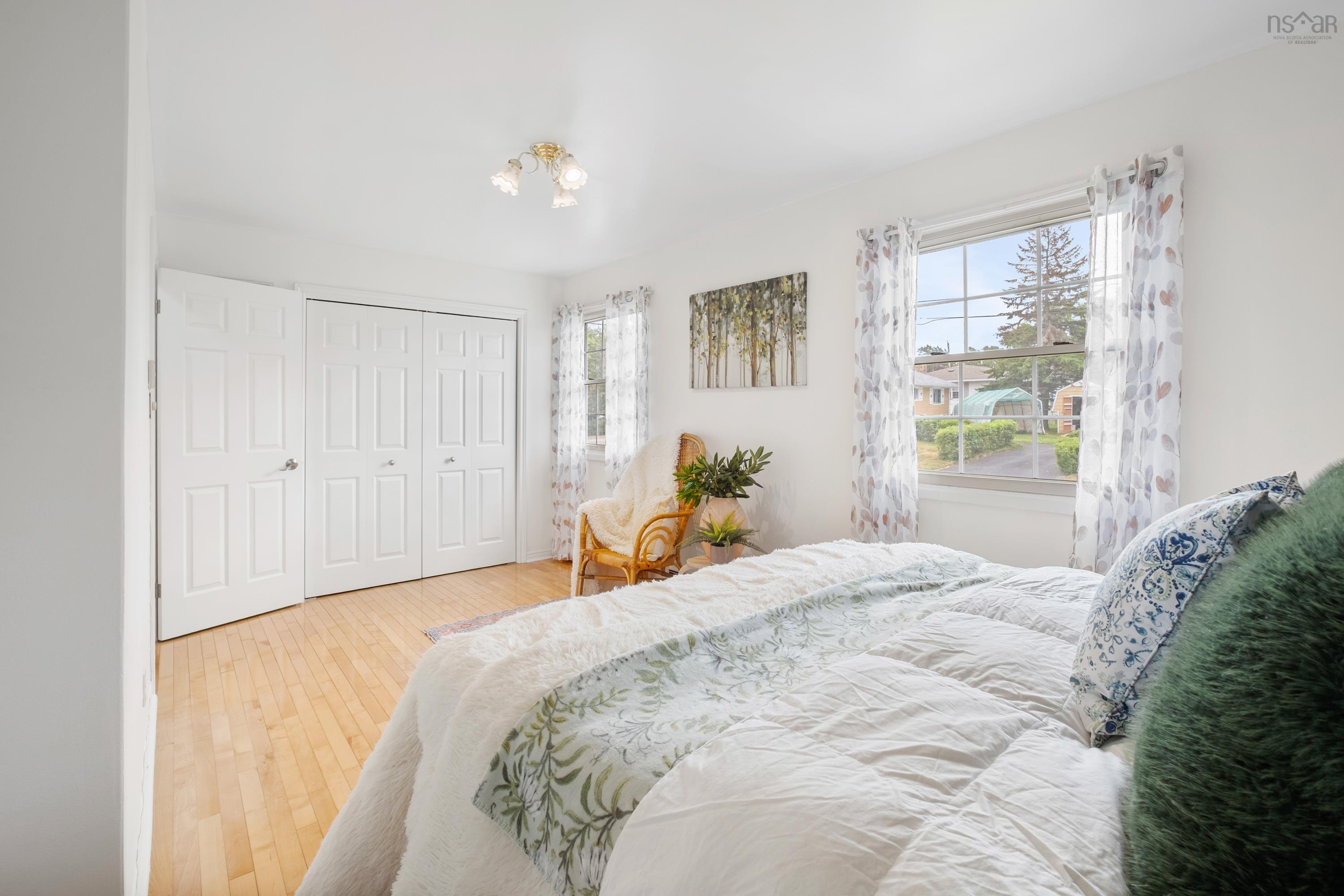 $324,000.00: 19 Ranna Drive, Sydney