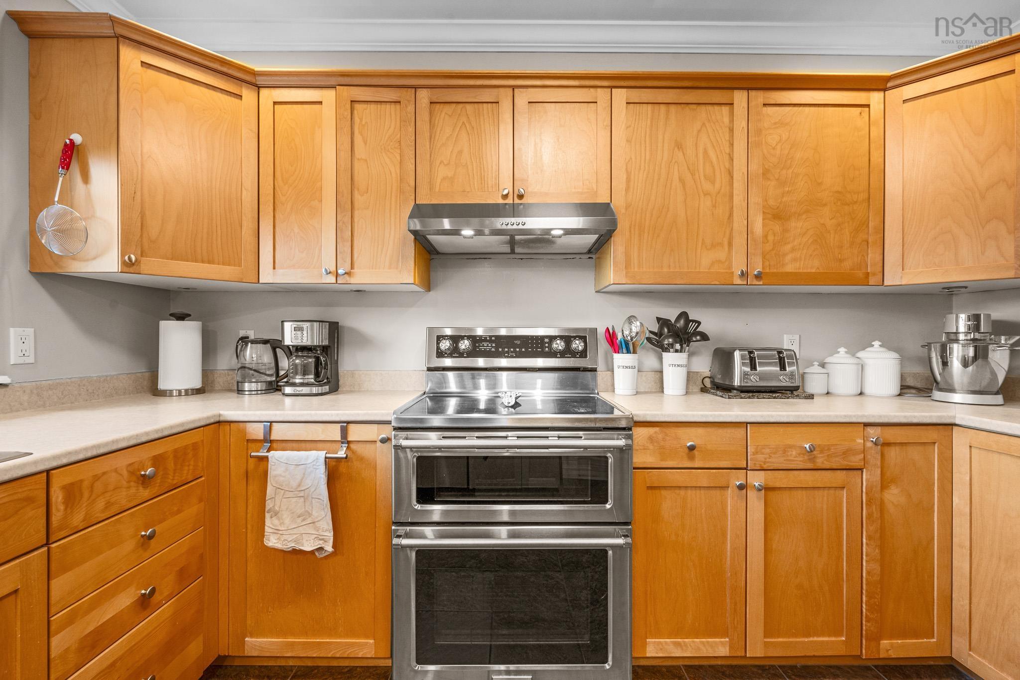 $599,000.00: 3-19 John Gorham Lane, Bedford