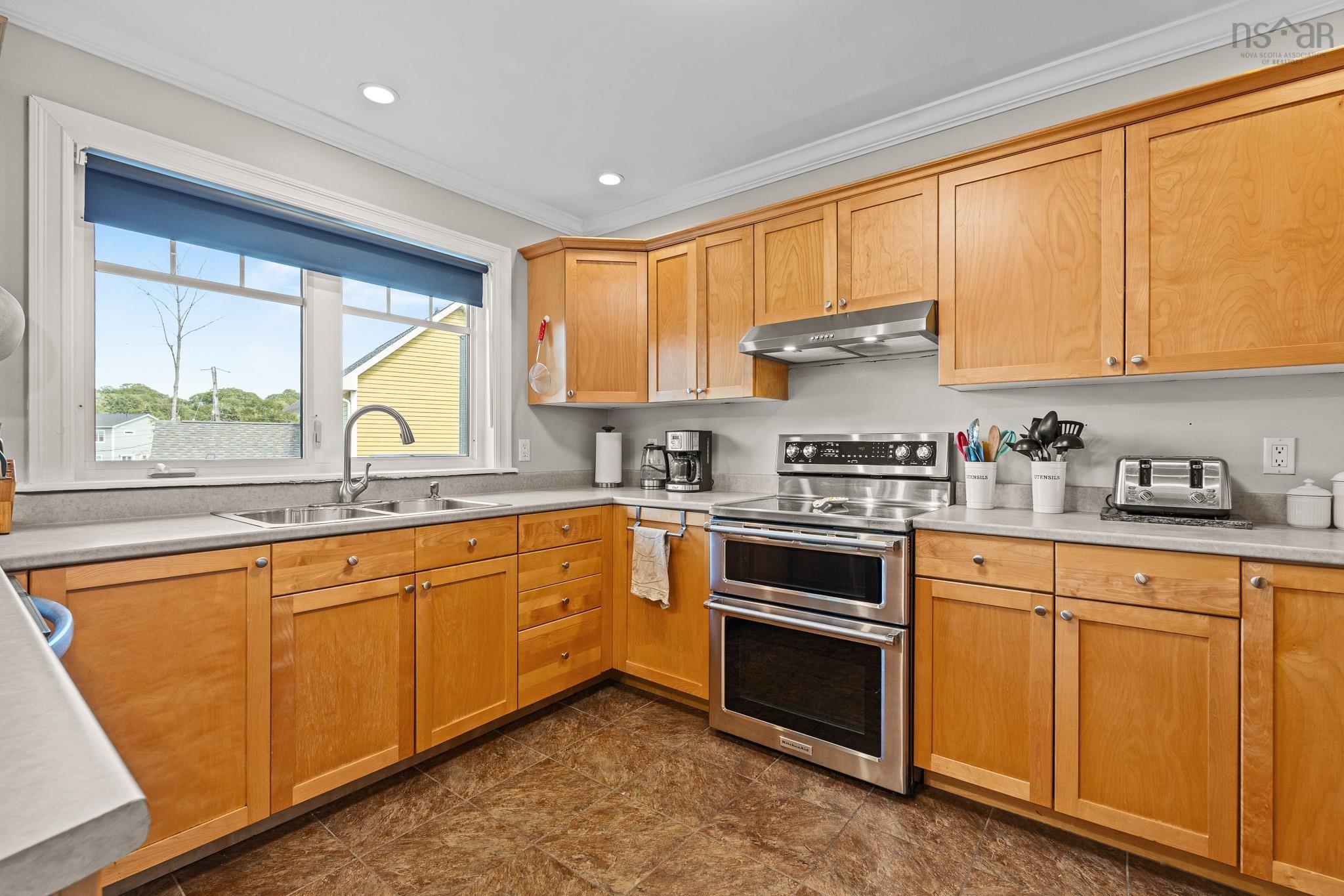 $599,000.00: 3-19 John Gorham Lane, Bedford