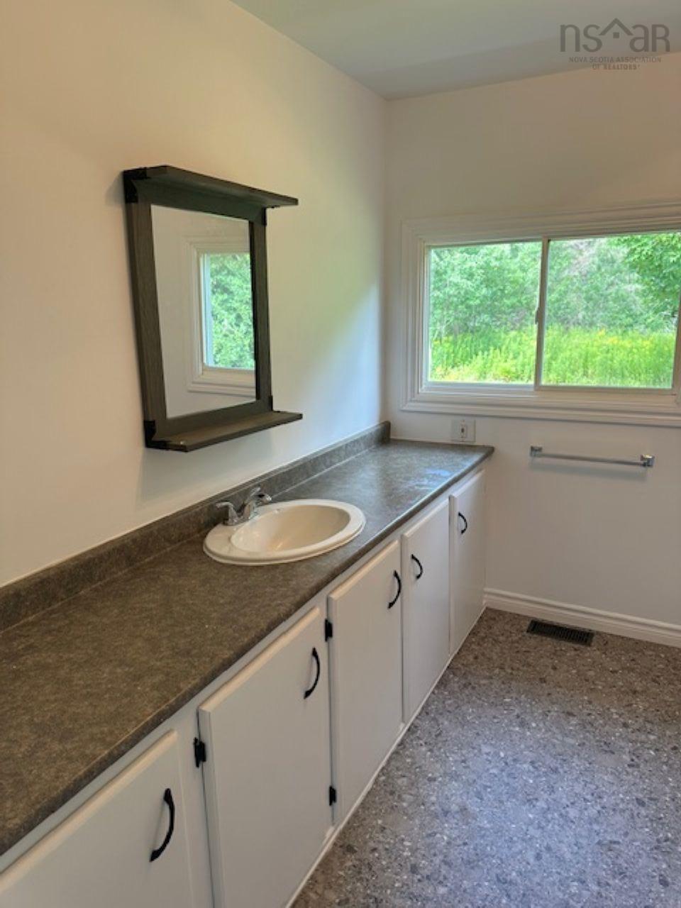 $274,900.00: 3615-21 Gairloch Road, Union Centre