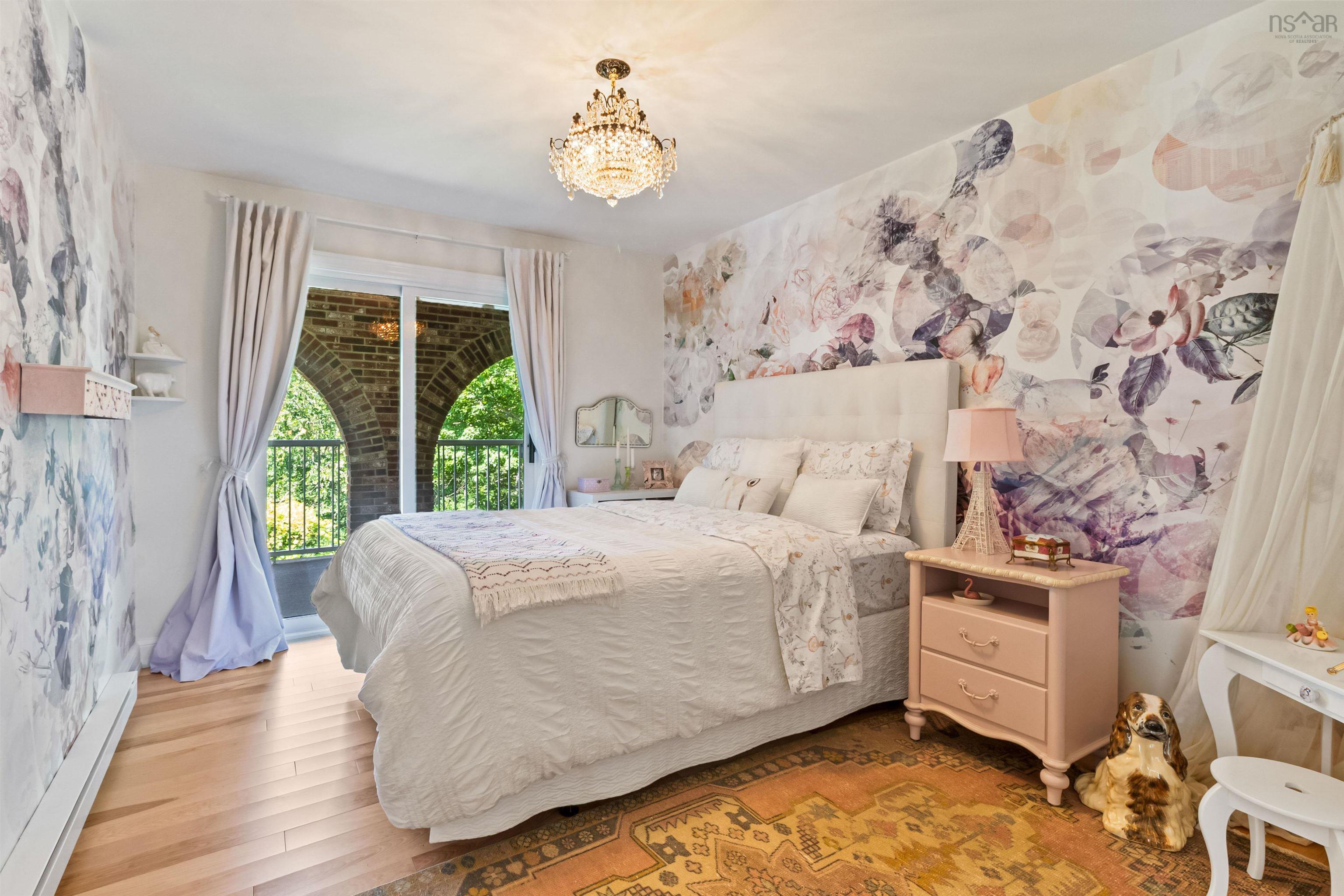 $950,000.00: 27 Joe Street, Waverley