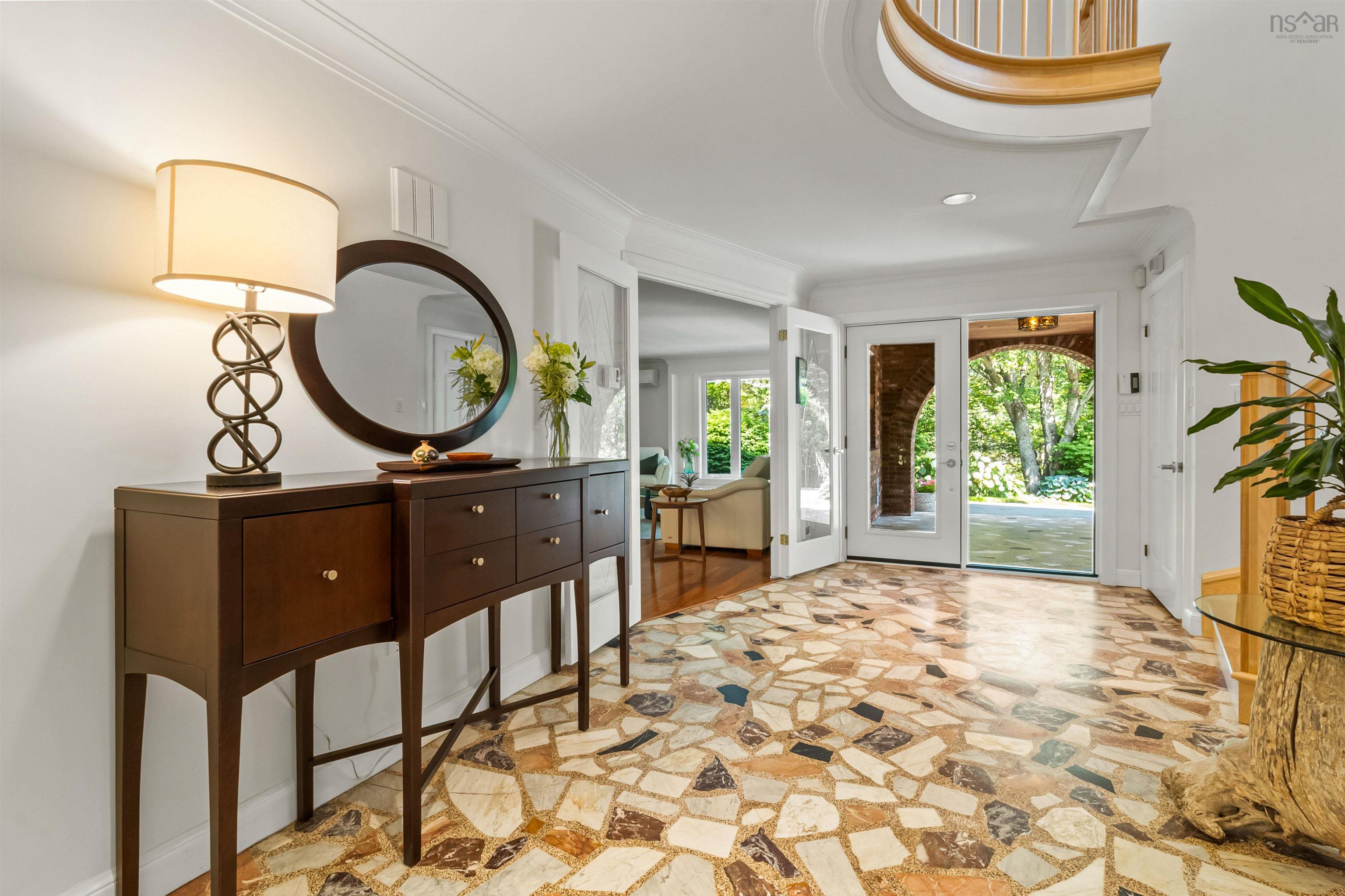 $950,000.00: 27 Joe Street, Waverley