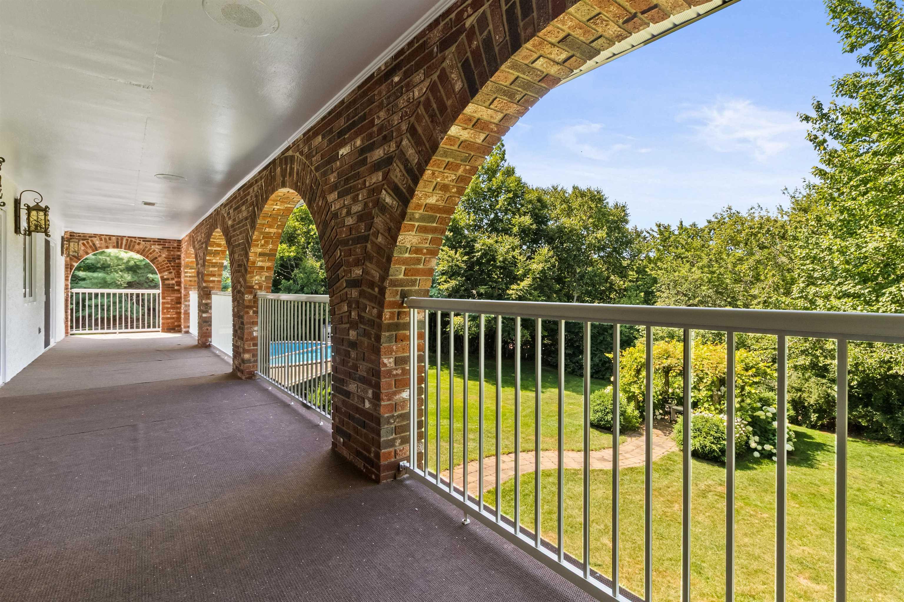 $950,000.00: 27 Joe Street, Waverley